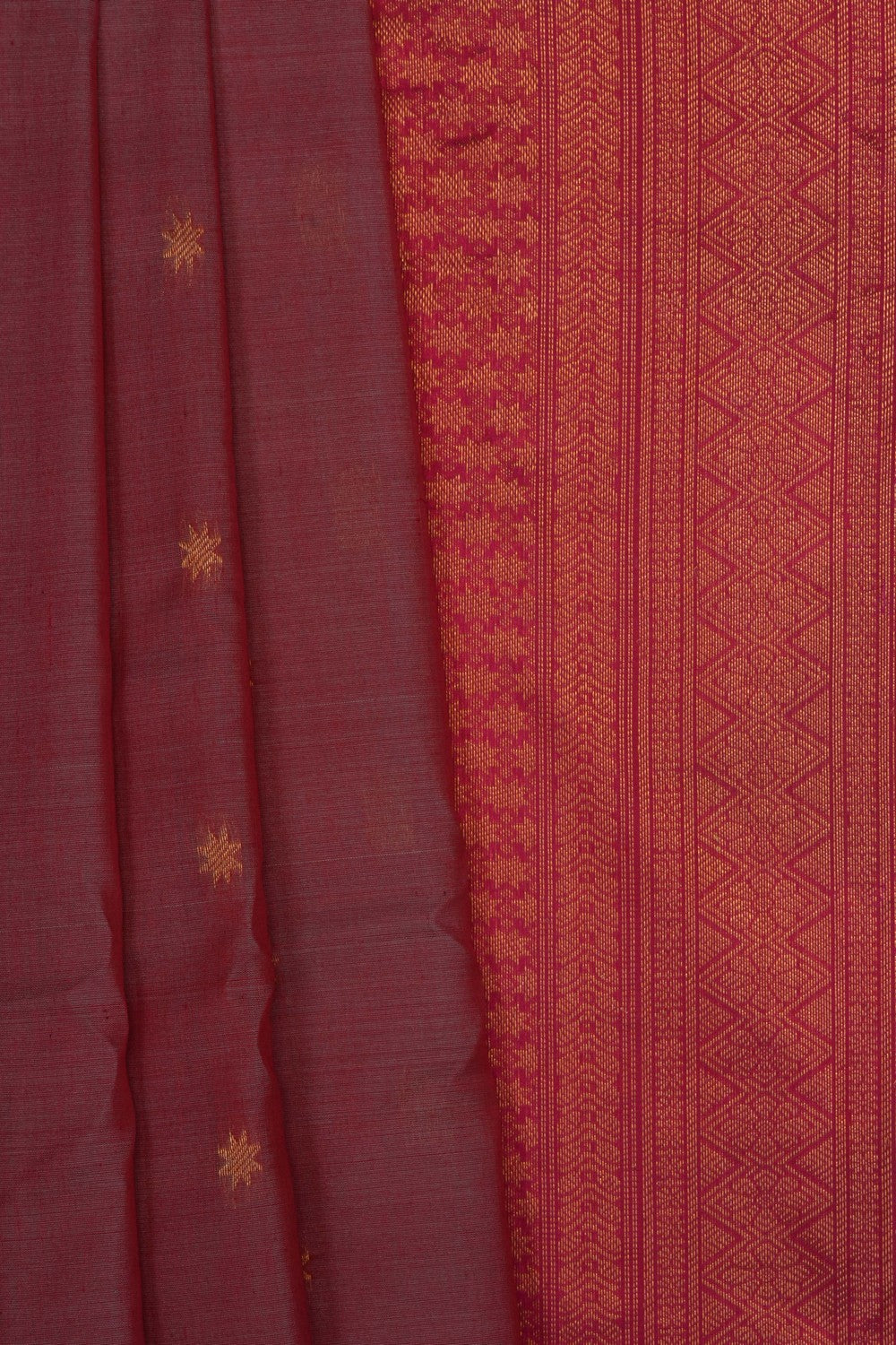 Image of Onion-Pink Gadwal Silk Saree