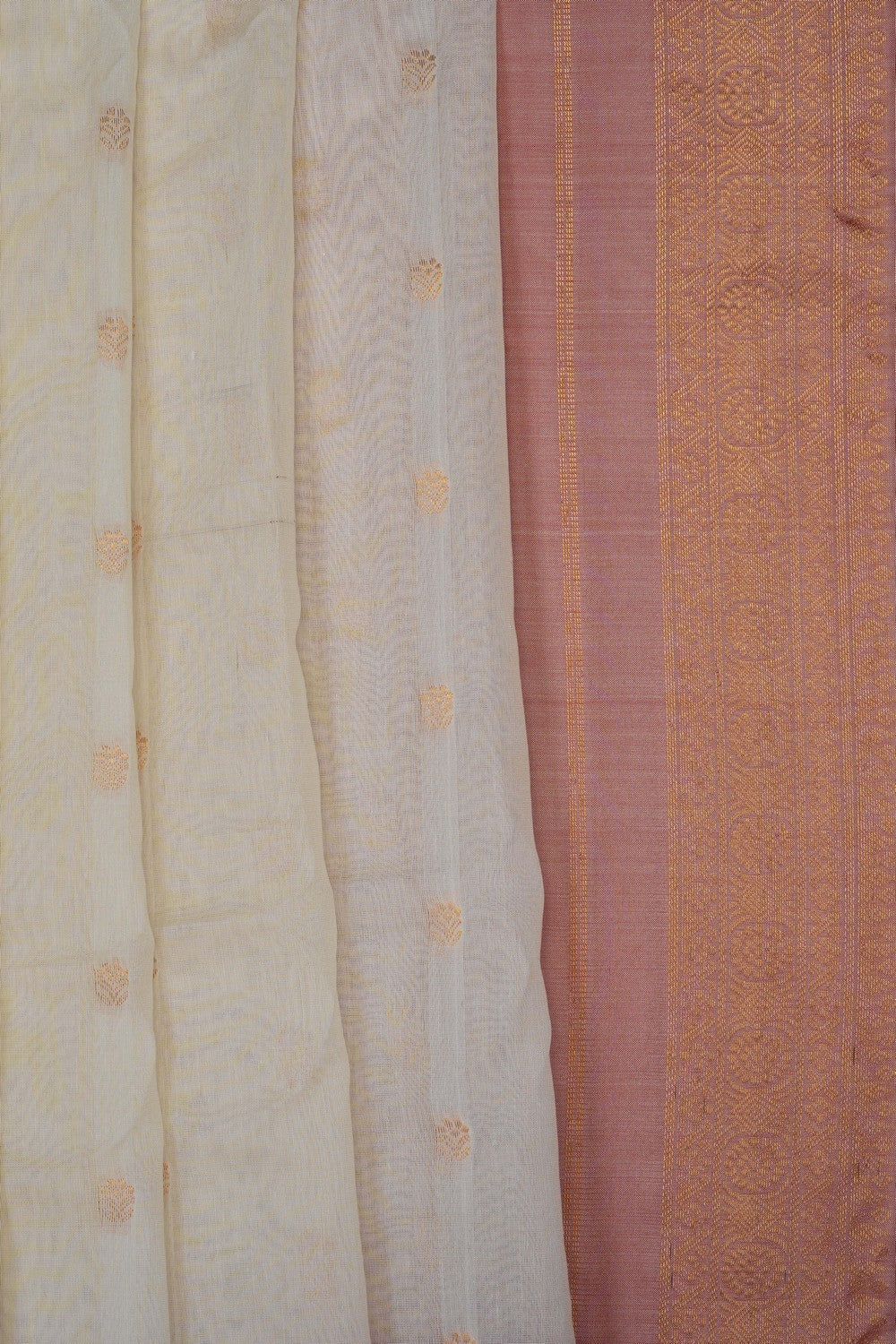 Image of White Gadwal Silk Saree
