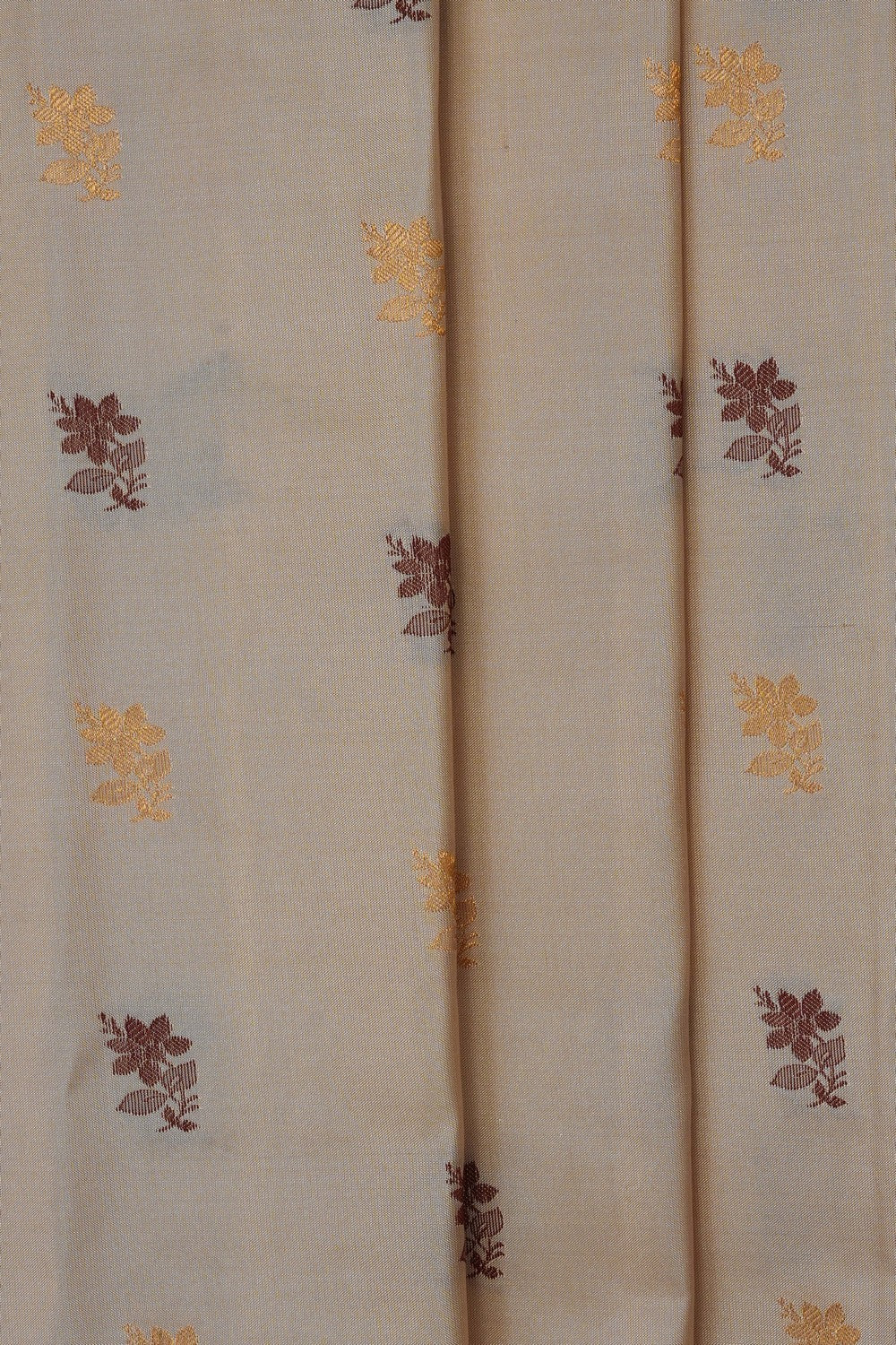 Image of Off-White Gadwal Silk Saree
