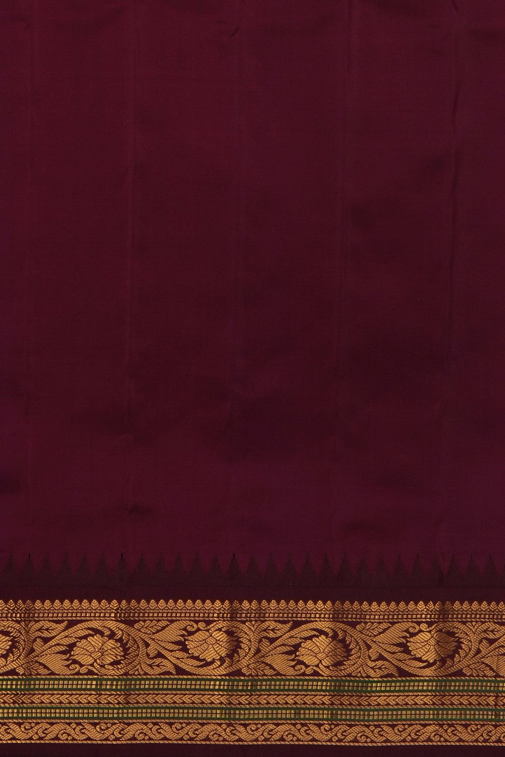 Image of Off-White Gadwal Silk Saree