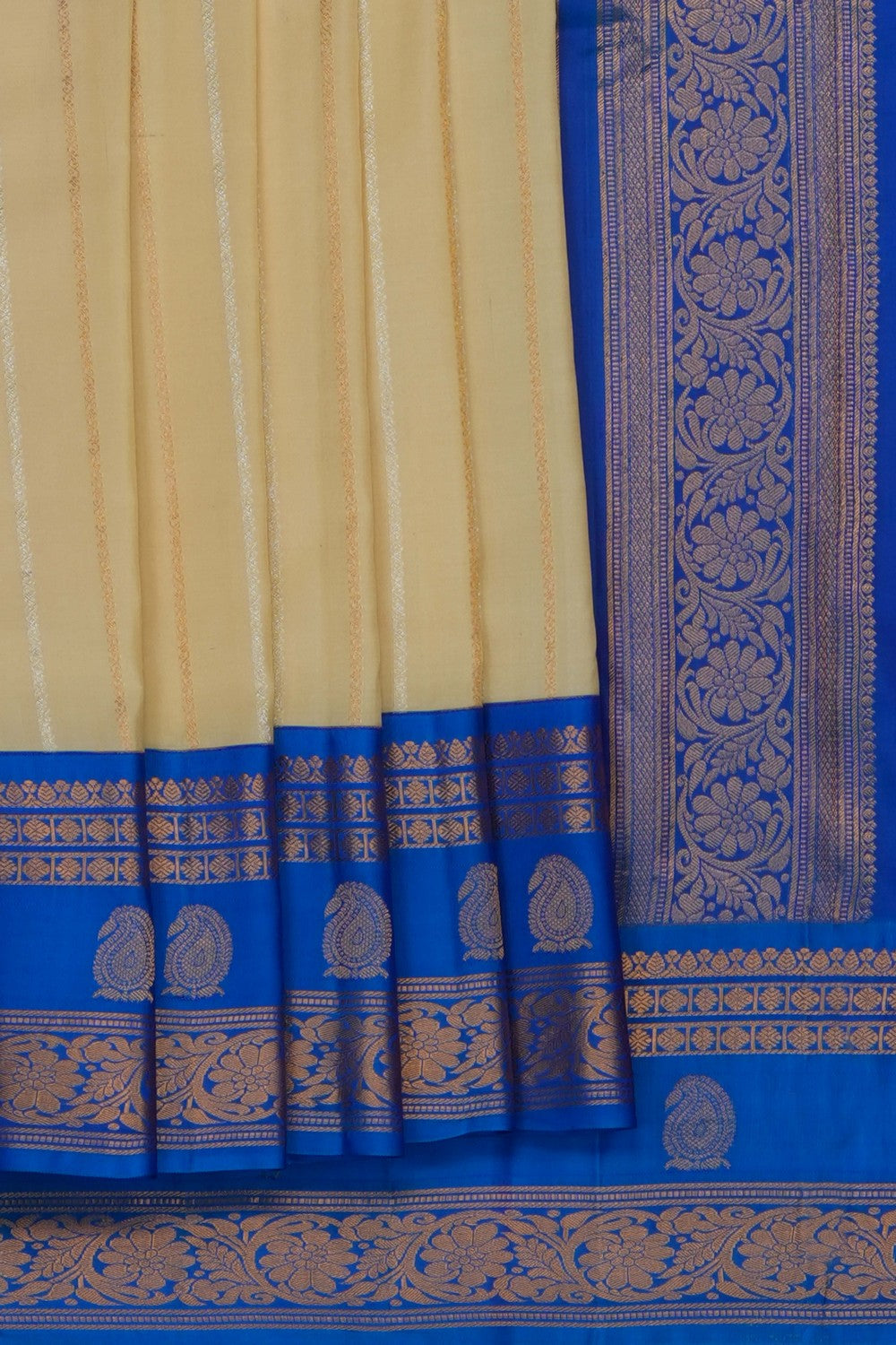 Image of Ivory Cream Gadwal Silk Saree