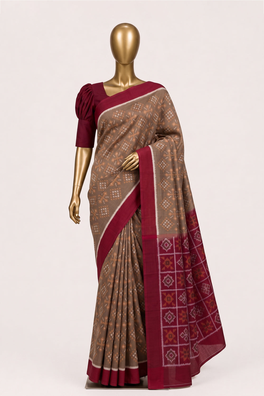 Image of Beige Pochampally Ikat Cotton Saree
