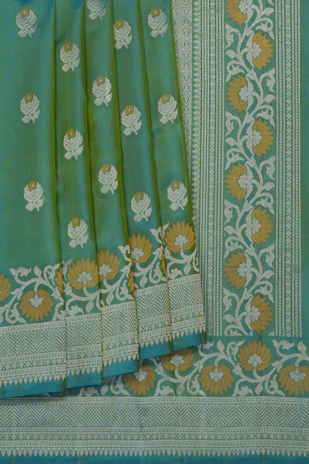 Image of Sea Green Gadwal Saree