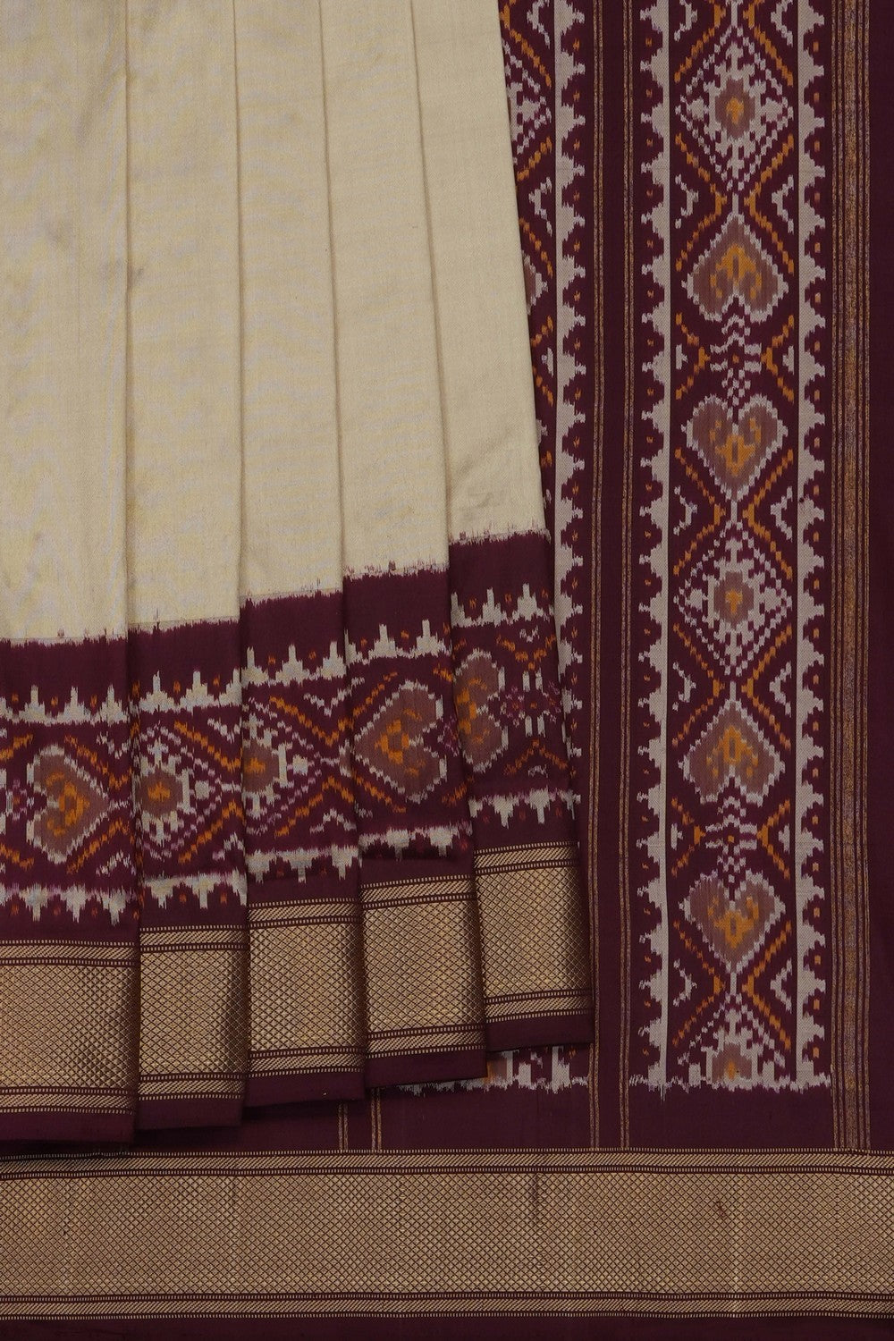 Image of Beige Pochampally Ikat Silk Saree