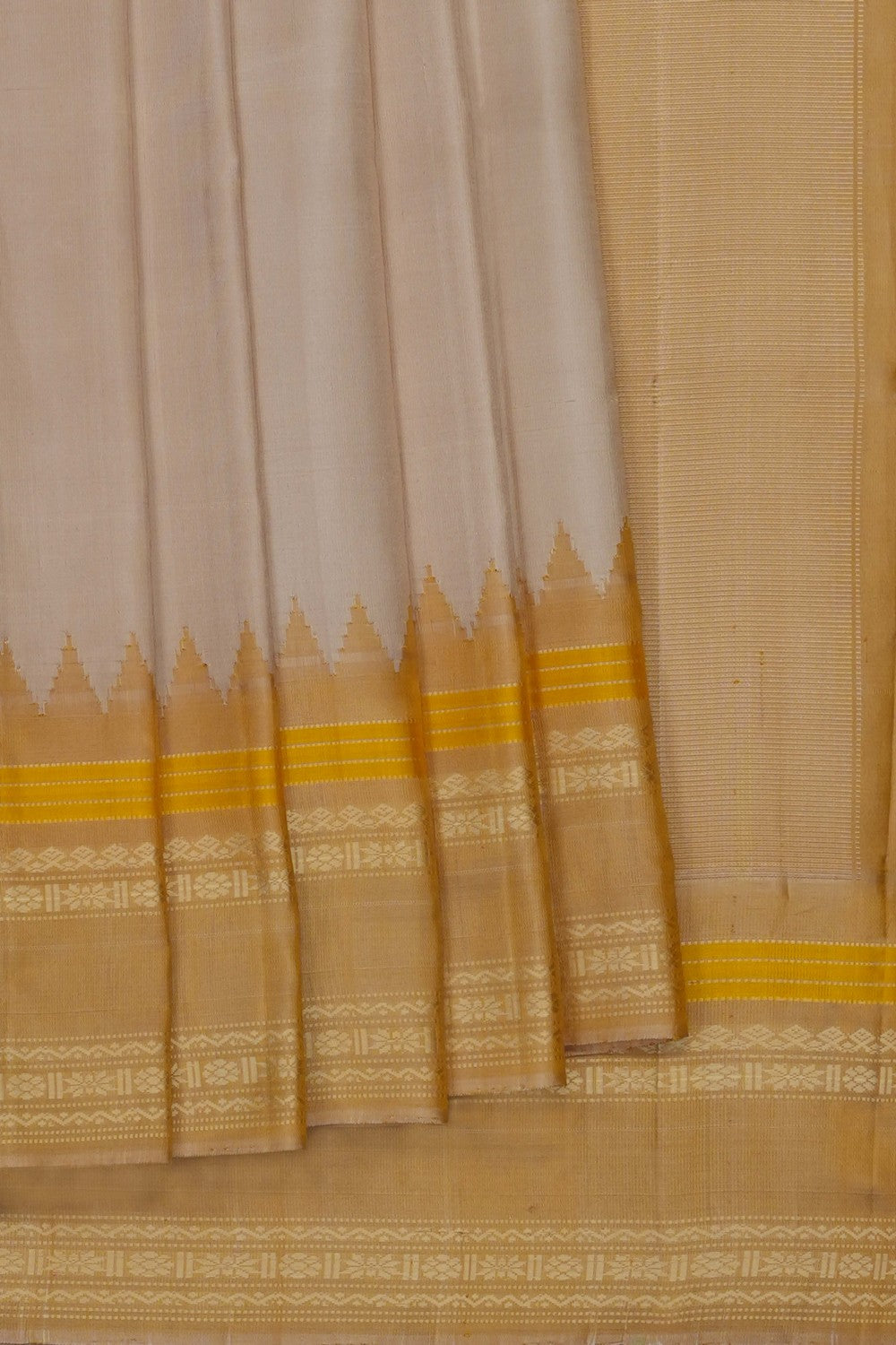 Image of Off-White Gadwal Silk Saree