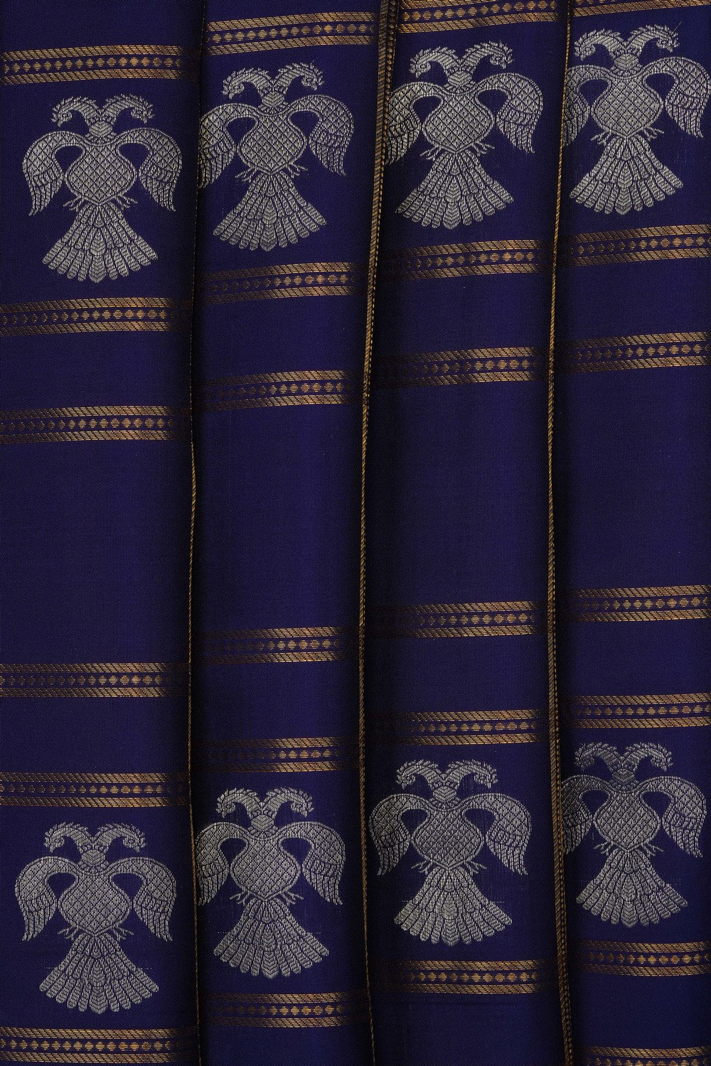 Image of Purple Vintage Kanchipattu Kattam Saree