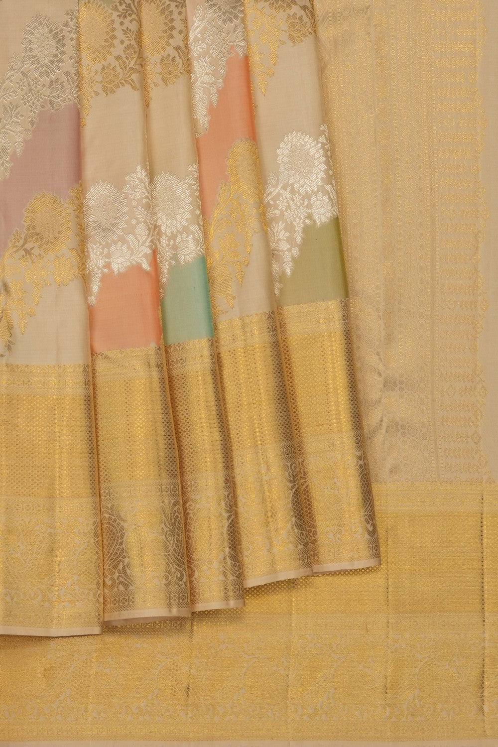 Image of Off-White Vintage Kanchipattu Brocade Saree