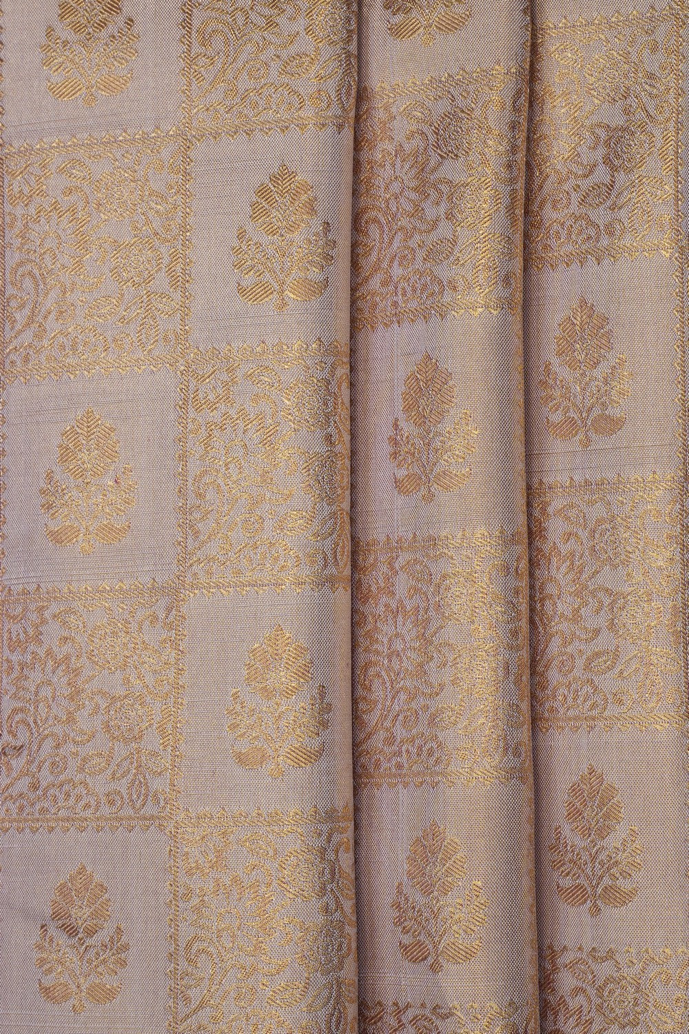 Image of Gold Vintage Kanchipattu Kattam Saree