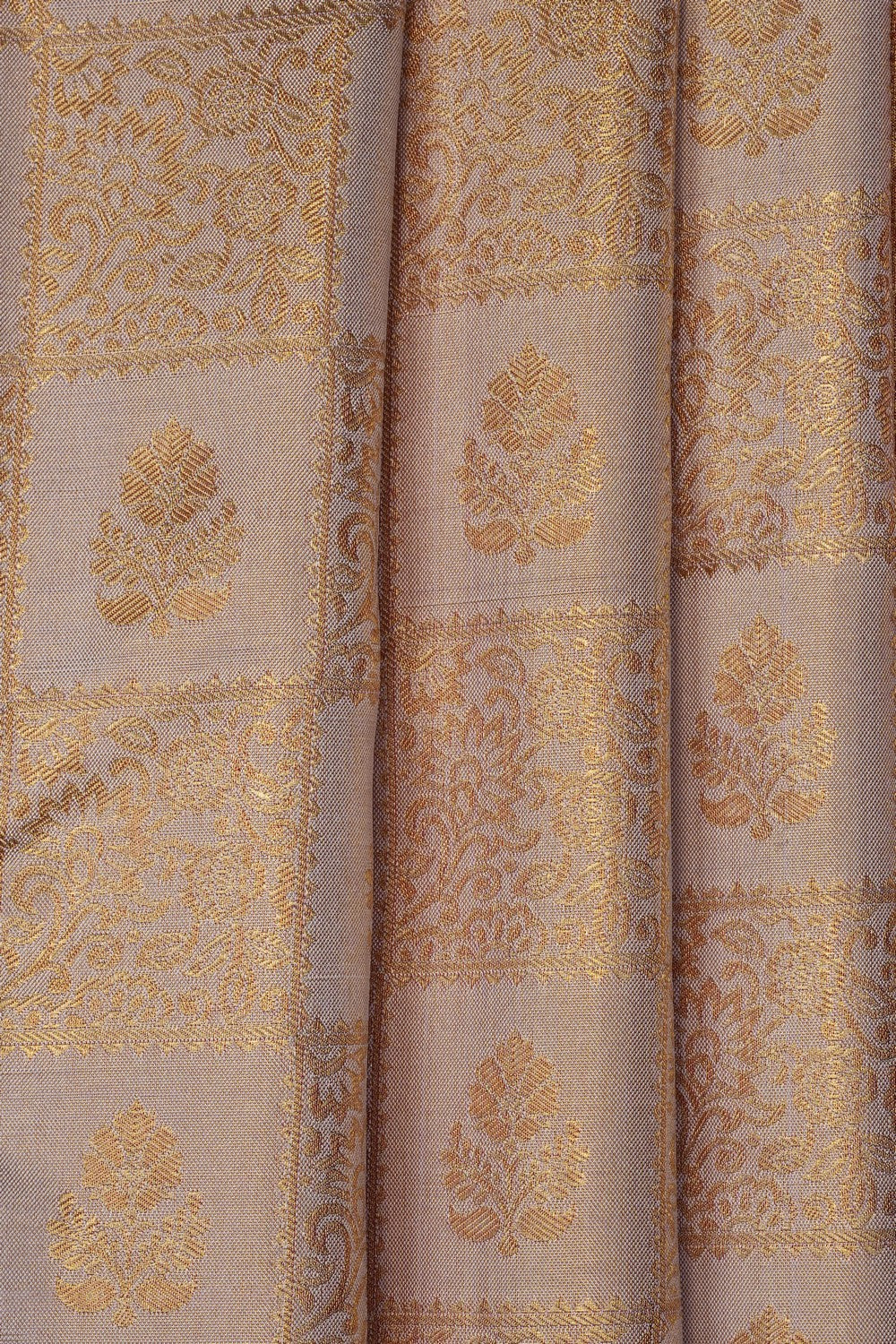 Image of Gold Vintage Kanchipattu Kattam Saree