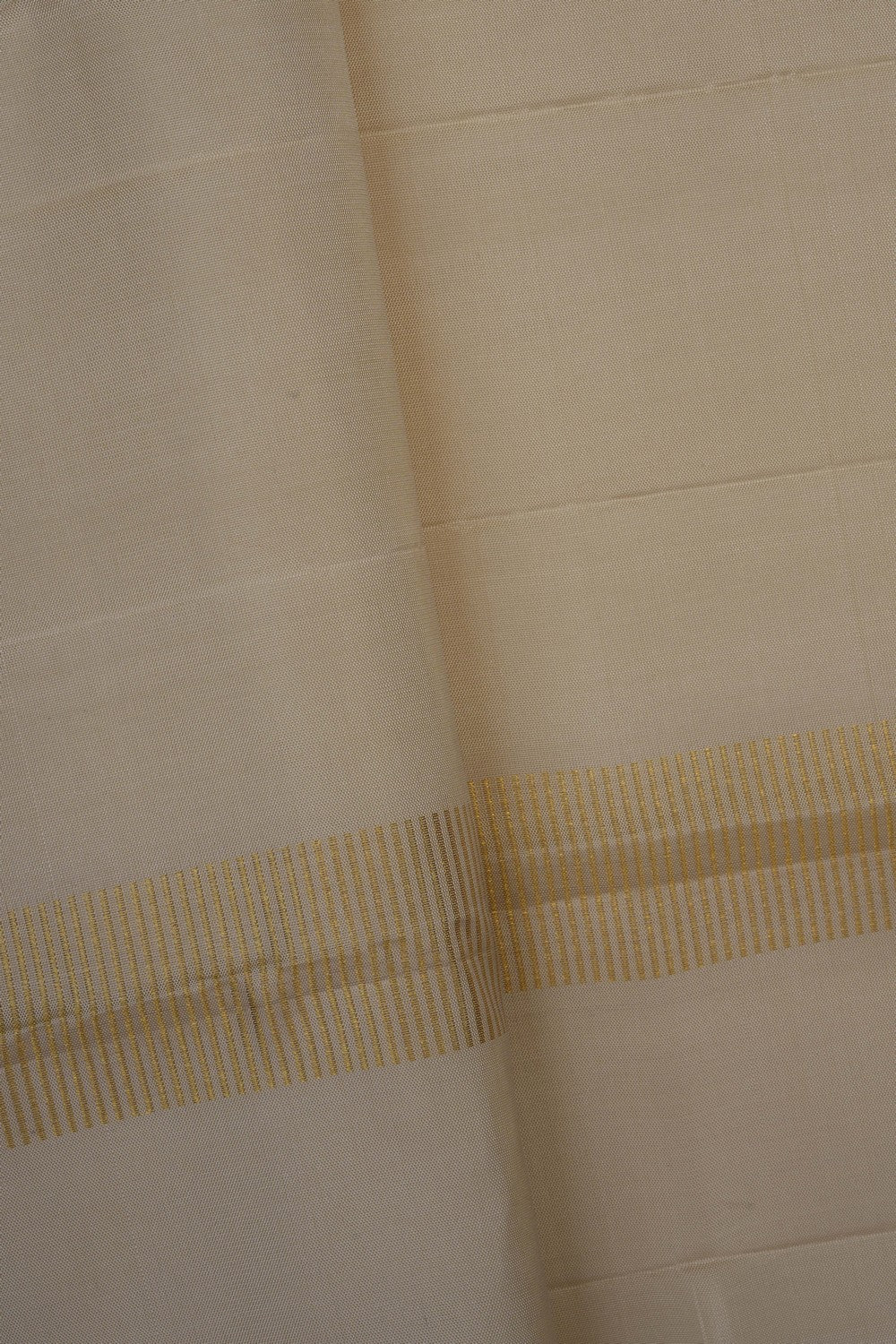 Image of Kanchi Silk Dhoti With Kanduva (8 X 4) 2 PCS Set