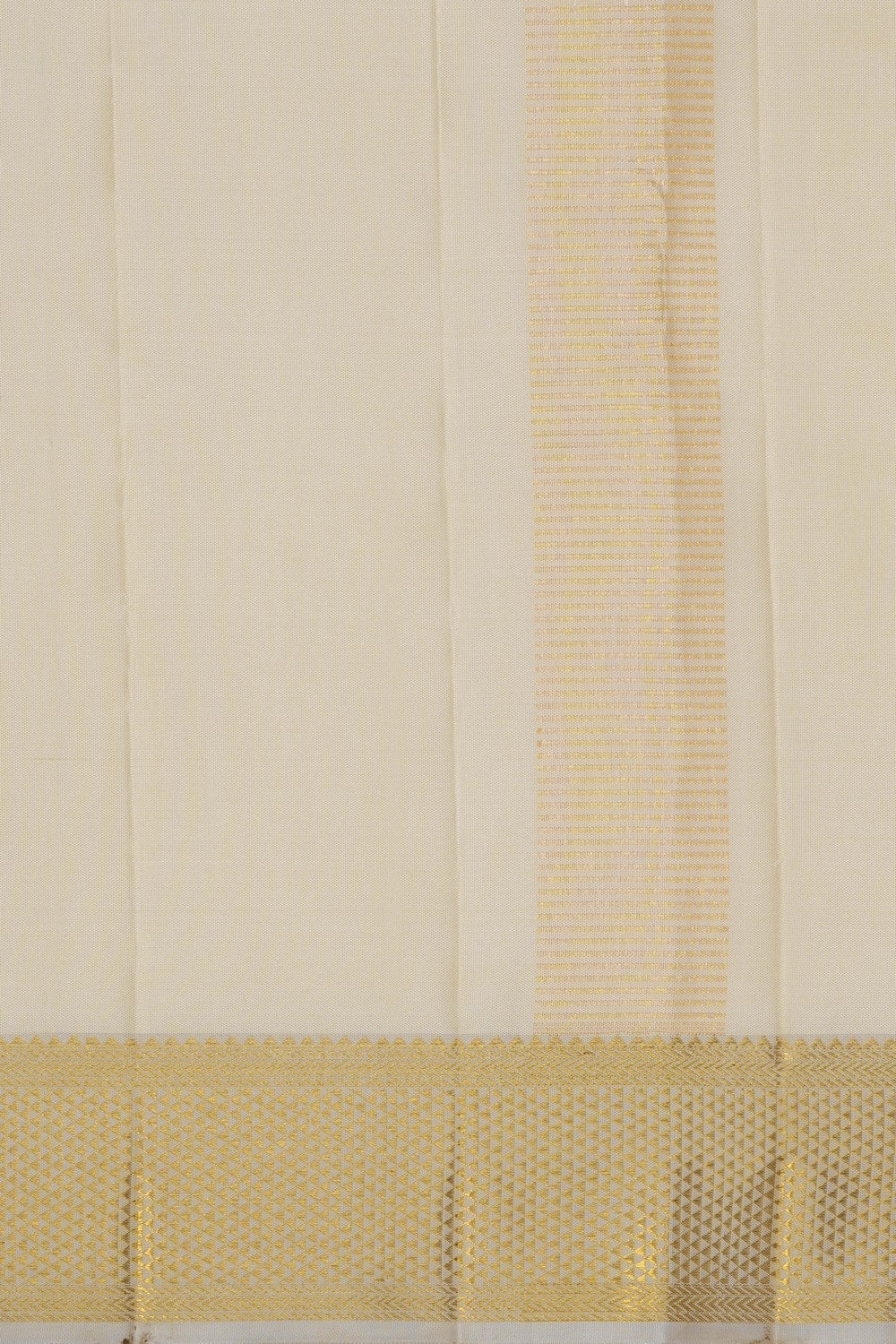 Image of Kanchi Silk Dhoti With Kanduva (8 X 4) 2 PCS Set
