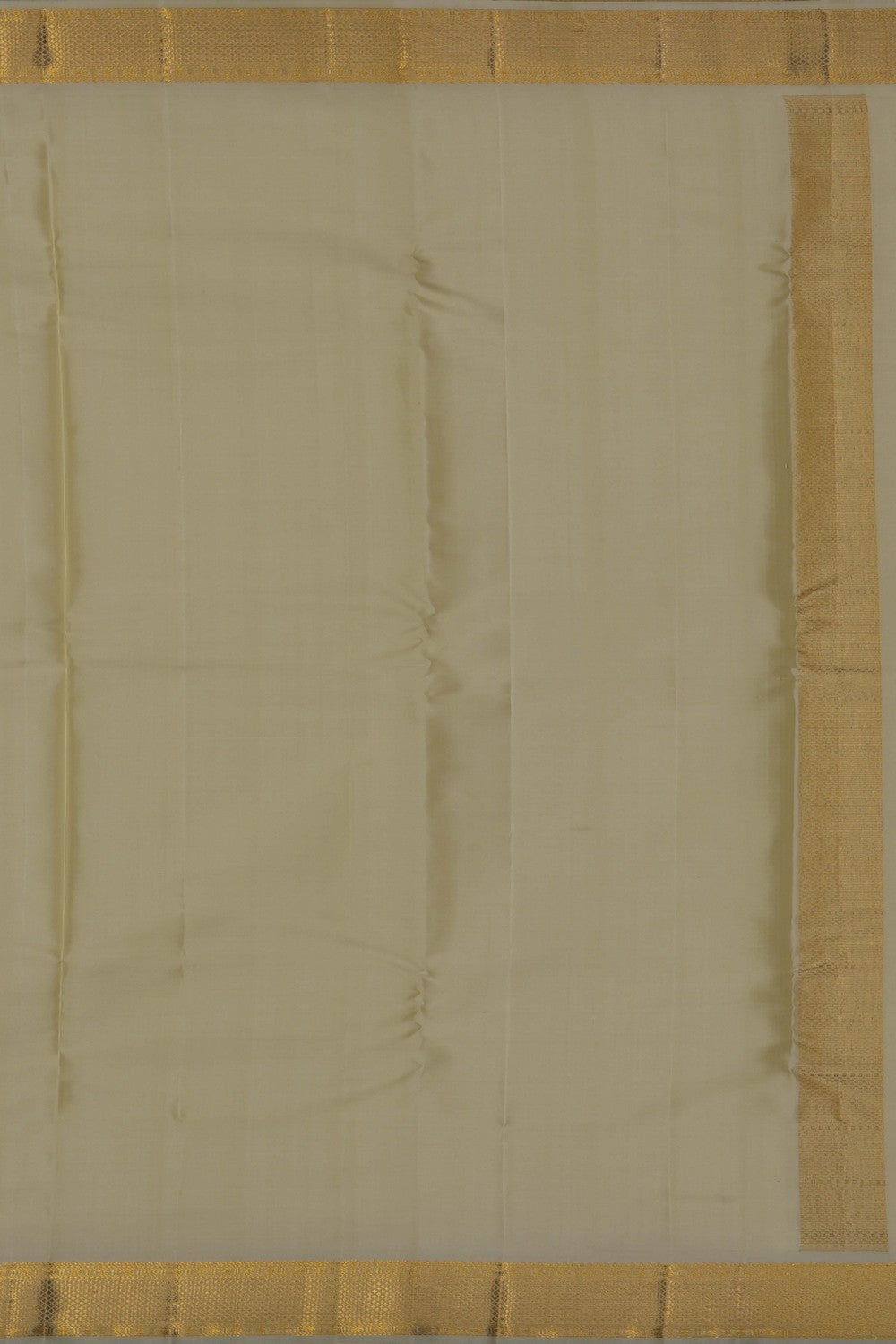 Image of Kanchi Silk Dhoti With Kanduva (8 X 4) 2 PCS Set
