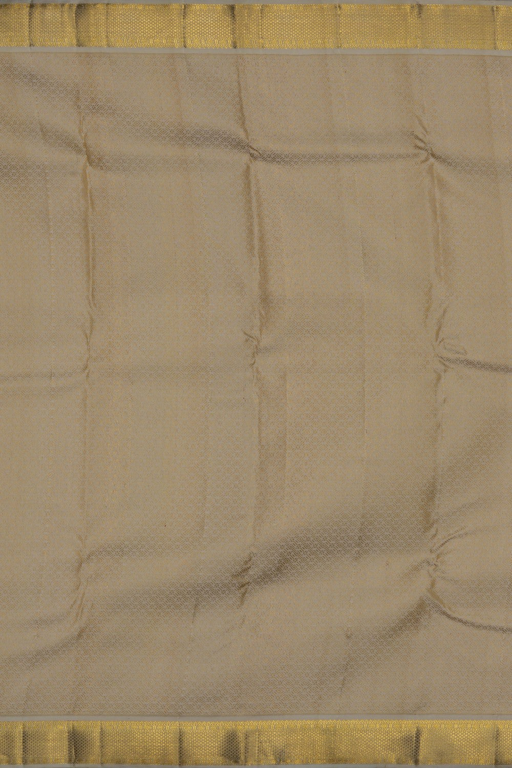 Image of Kanchi Silk Dhoti With Kanduva (8 X 4) 2 PCS Set