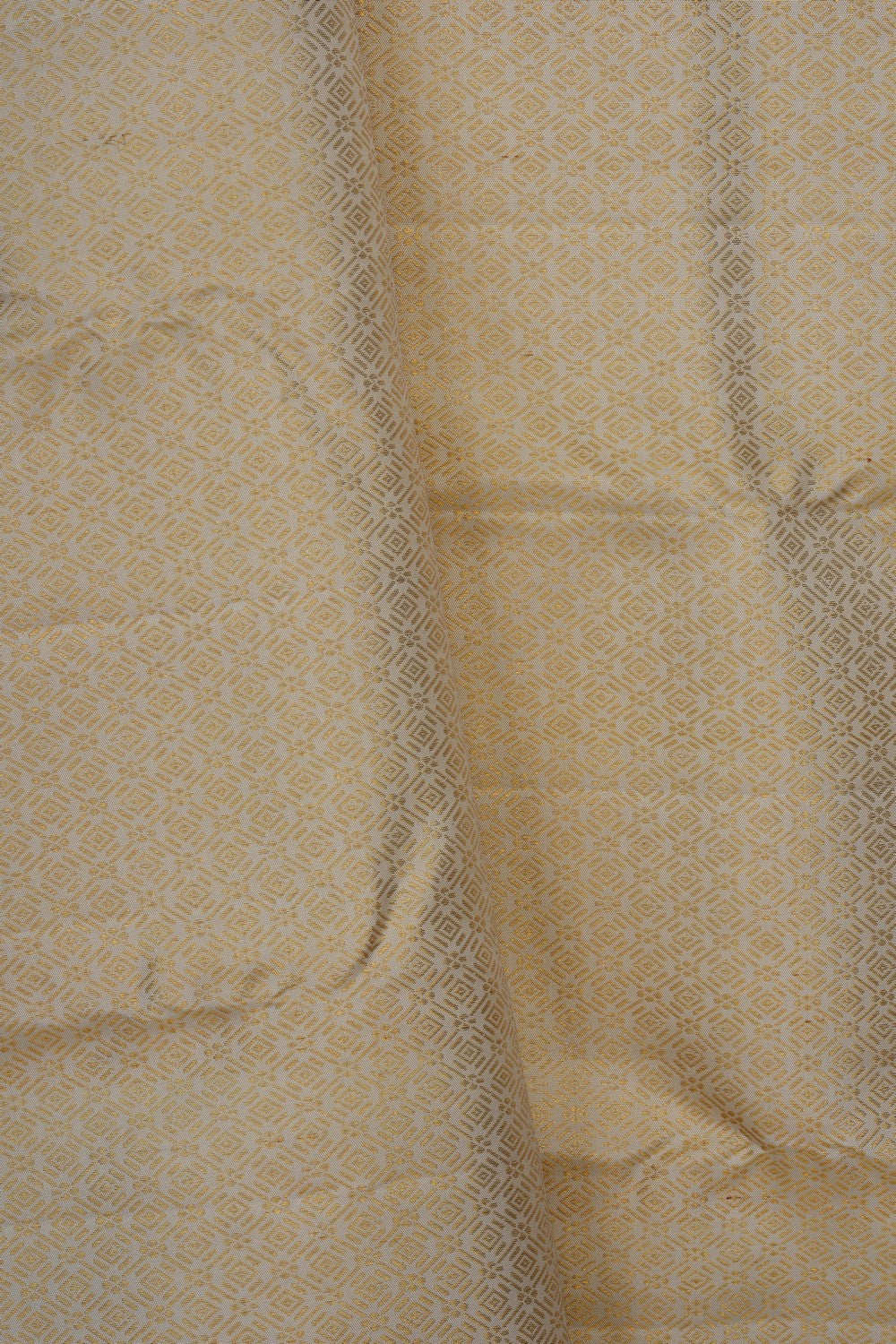 Image of Kanchi Silk Dhoti With Kanduva (8 X 4) 2 PCS Set
