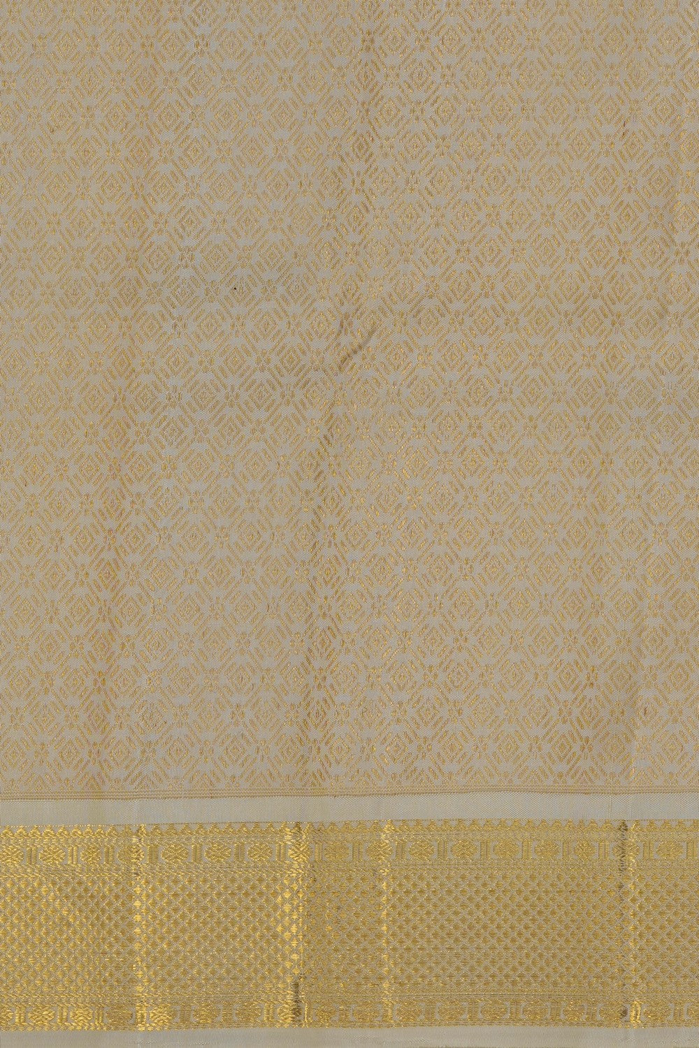 Image of Kanchi Silk Dhoti With Kanduva (8 X 4) 2 PCS Set