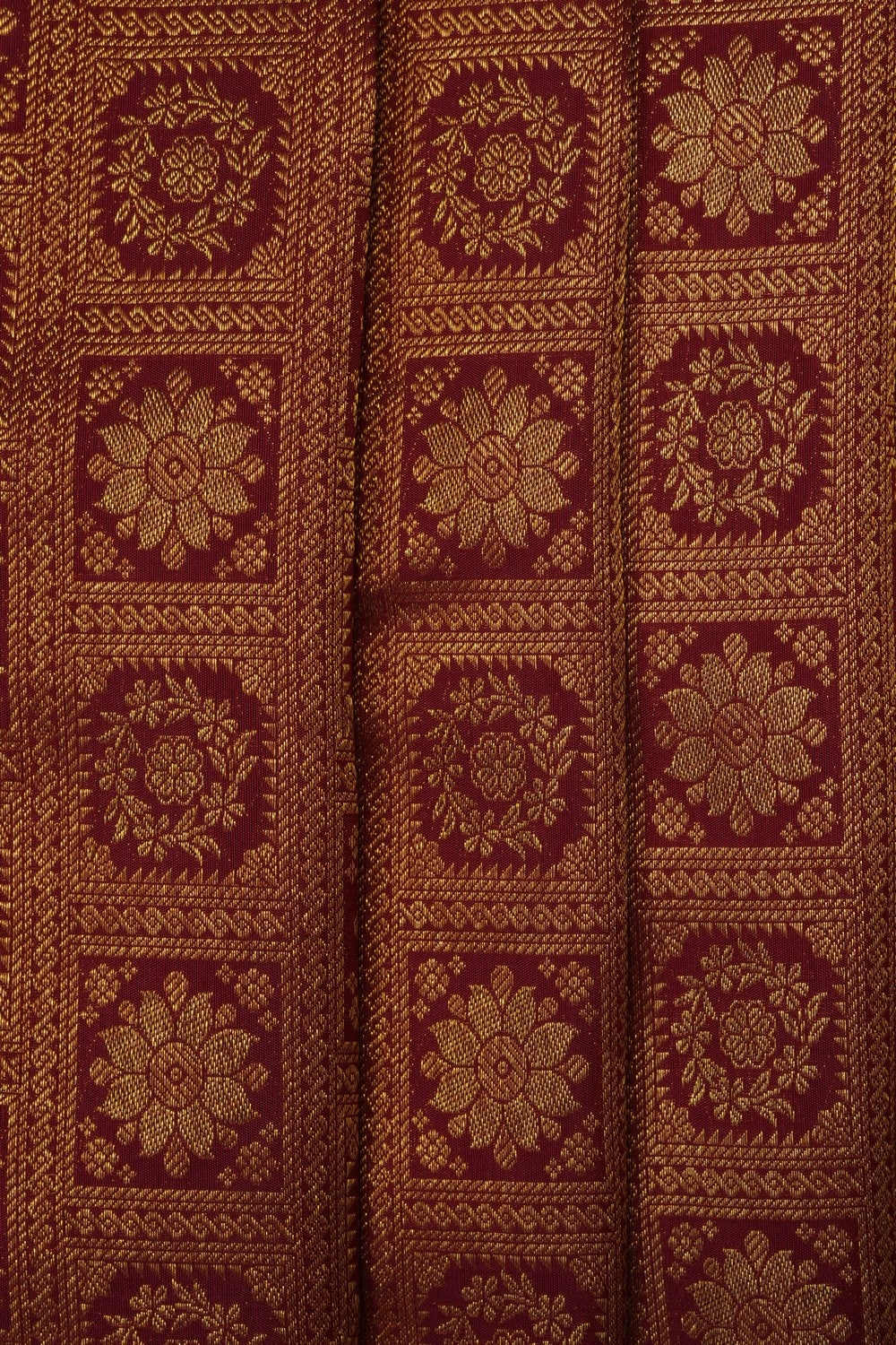 Image of Maroon Kanchipattu Tissue Brocade Saree