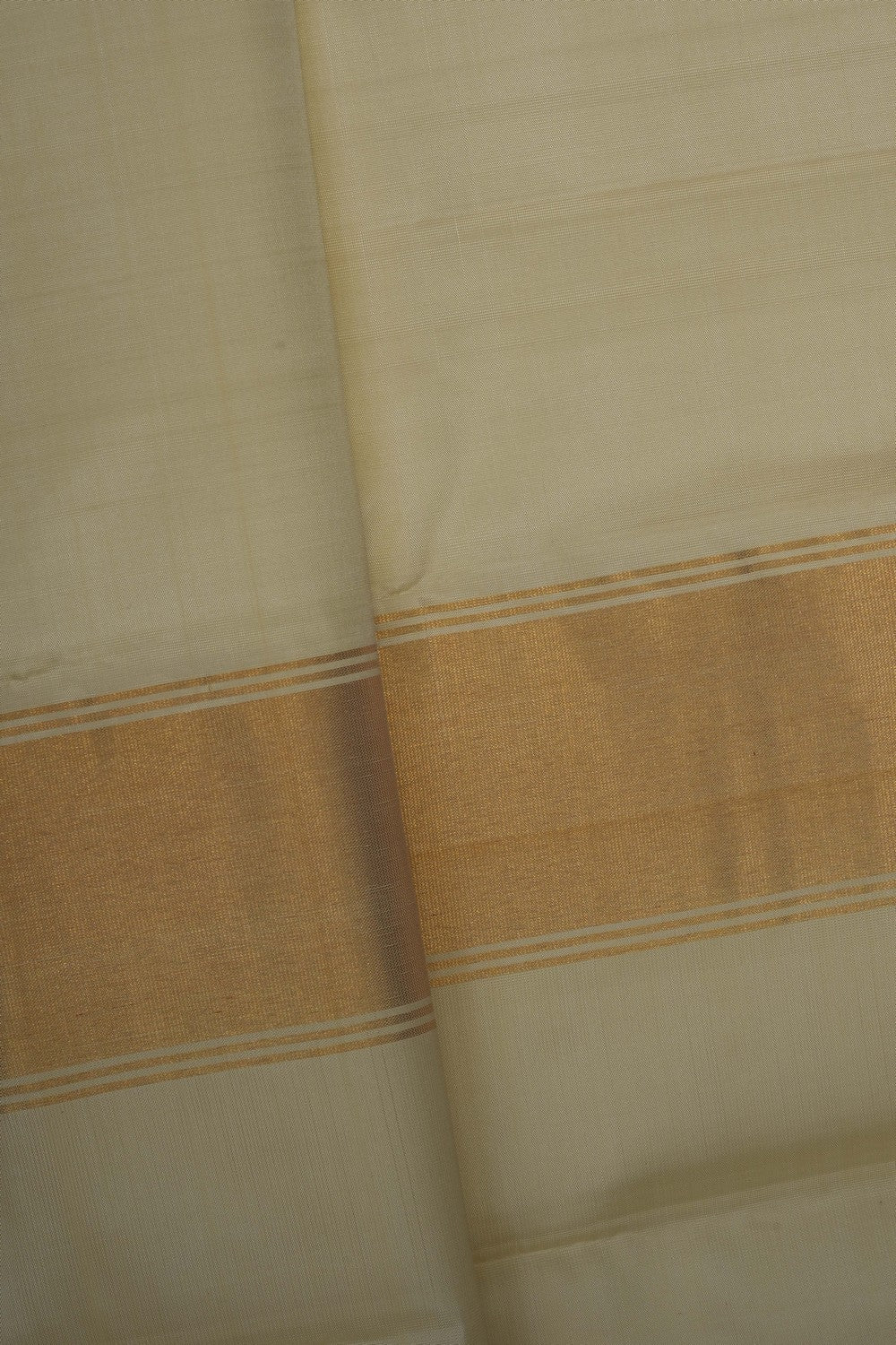 Image of Kanchi Silk Dhoti With Kanduva (8 X 4) 3 PCS Set