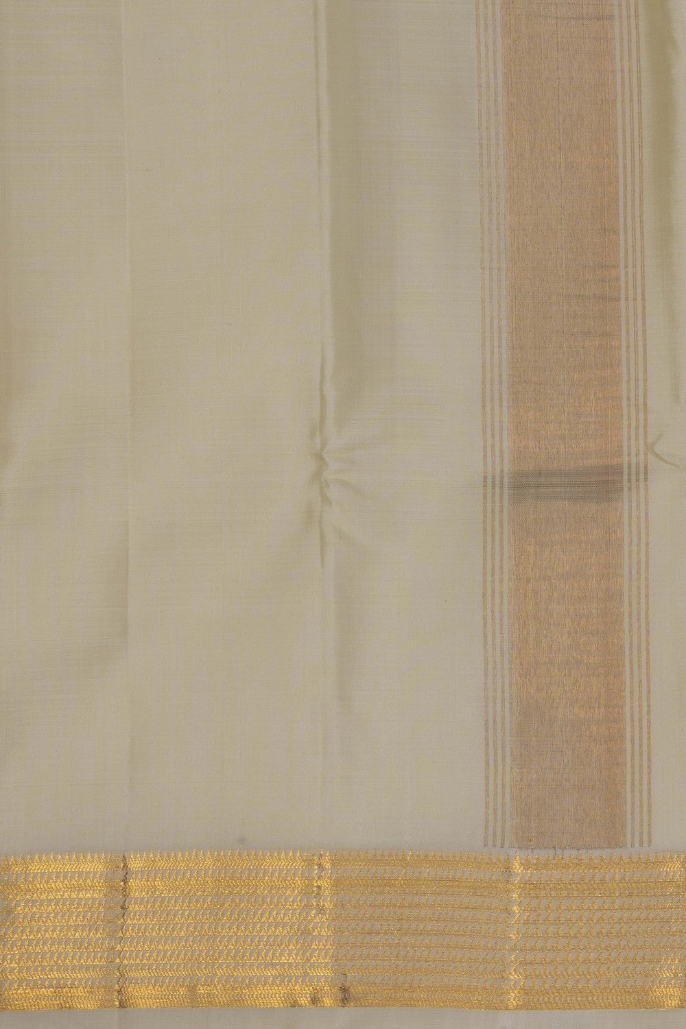 Image of Kanchi Silk Dhoti With Kanduva (8 X 4) 2 PCS Set