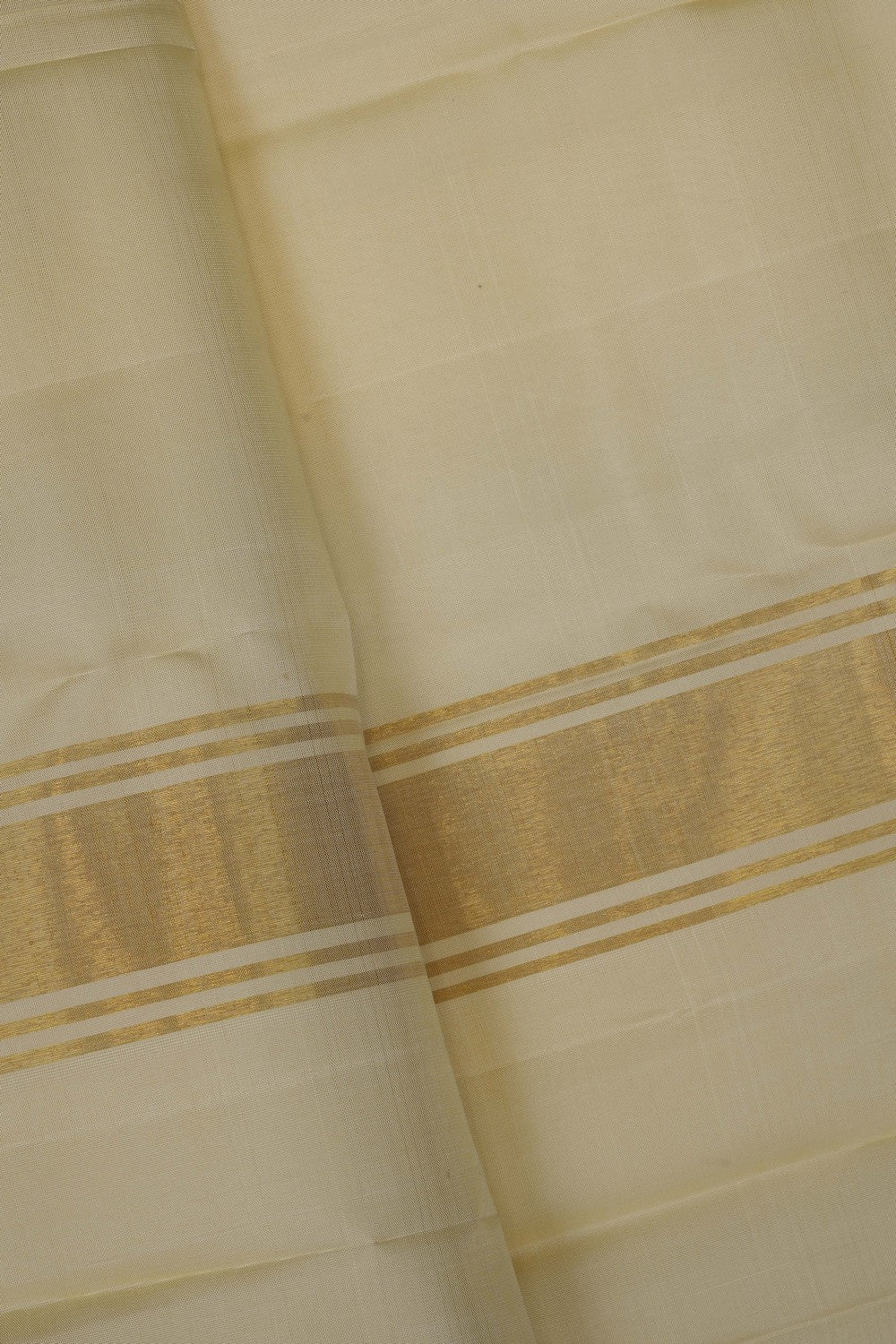 Image of Kanchi Silk Dhoti With Kanduva (8 X 4) 2 PCS Set