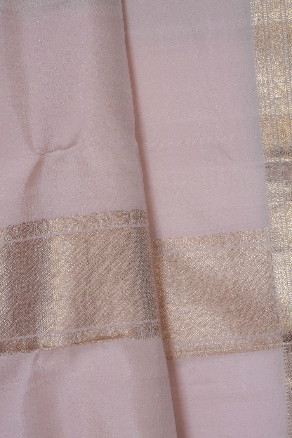 Image of Kanchi Silk Dhoti With Kanduva (8 X 4) 2 PCS Set