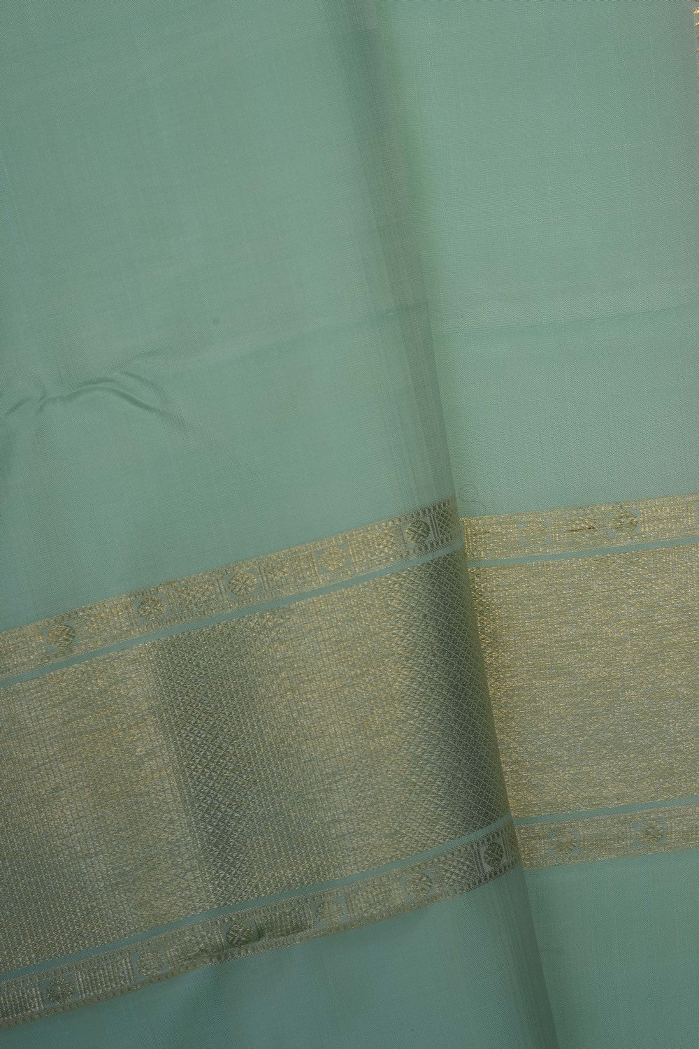 Image of Kanchi Silk Dhoti With Kanduva (8 X 4) 2 PCS Set