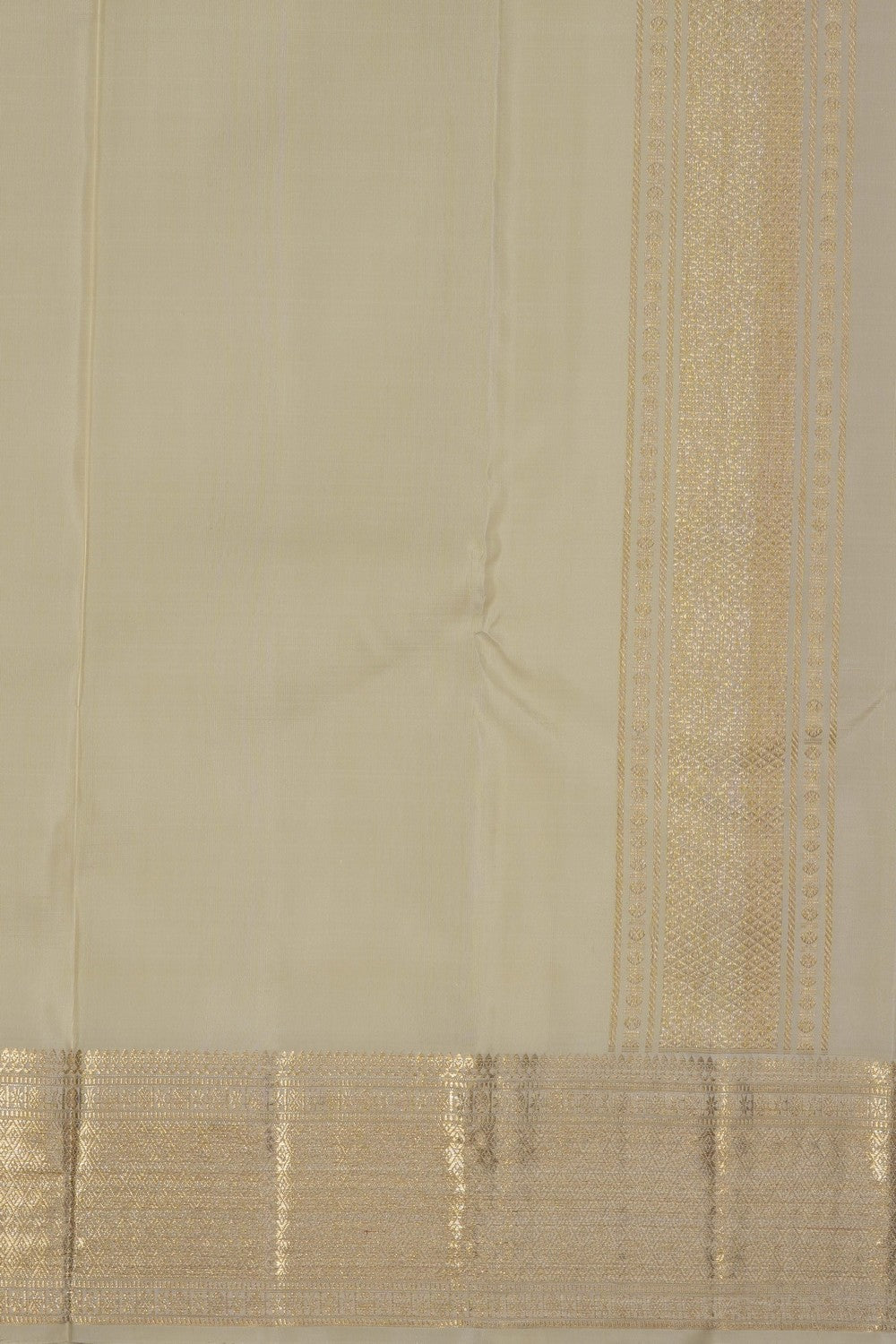 Image of Kanchi Silk Dhoti With Kanduva (8 X 4) 3 PCS Set