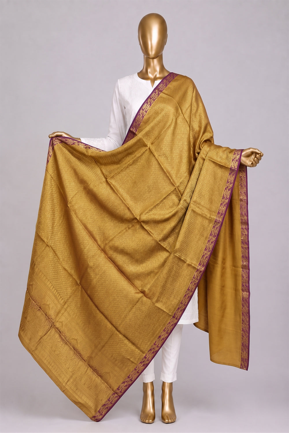 Image of Gold Kanchipattu Dupatta