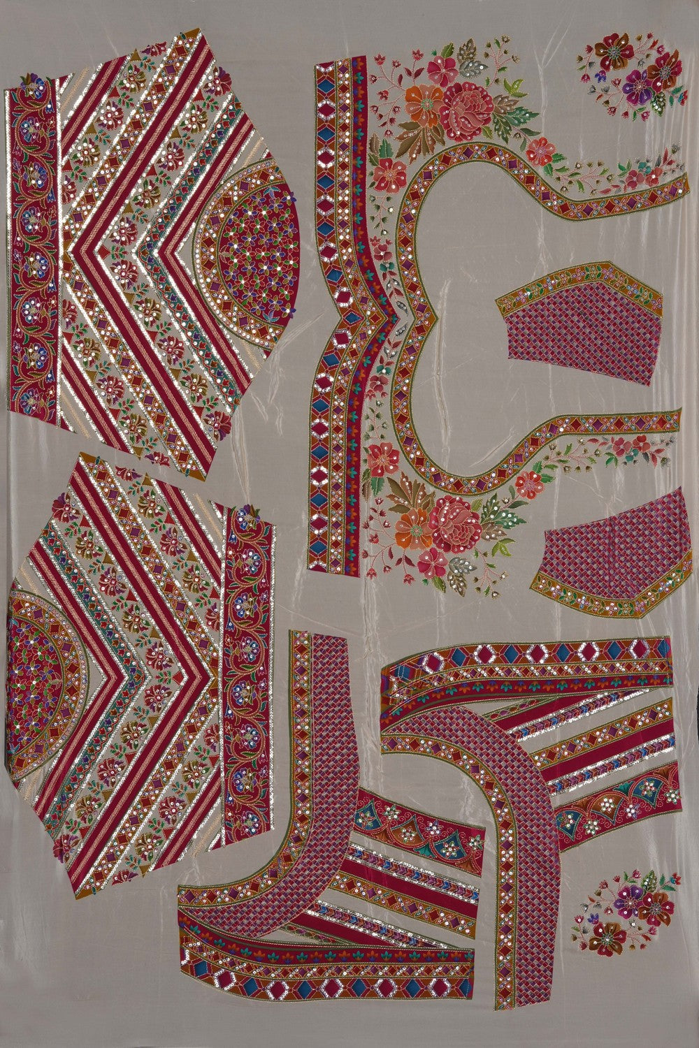 Image of Off-White Silk Embroidered Saree