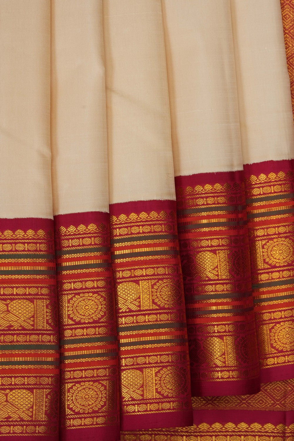 Image of Off-White Arani Silk Saree