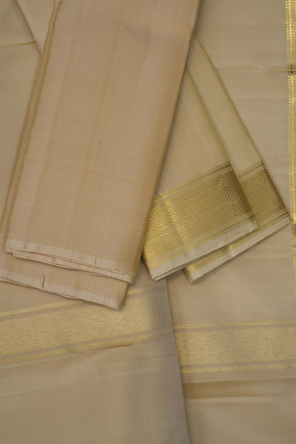 Image of Arani Silk Dhoti With Kanduva (8 X 4) 3 PCS Set