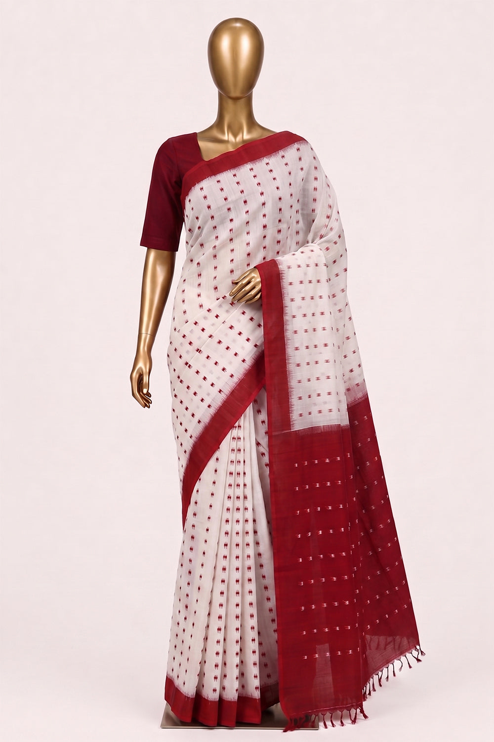Image of Off-White Pochampally Ikat Cotton Saree