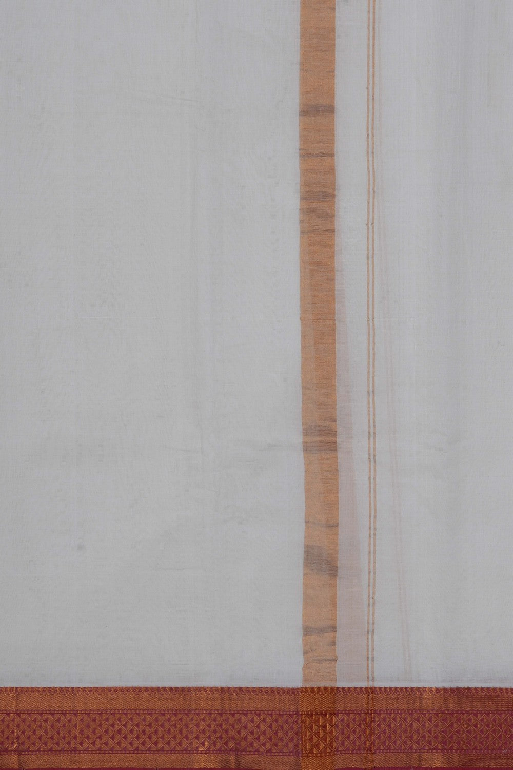 Image of Mangalgiri Silk White Dhoti With Kanduva (8 X 4)