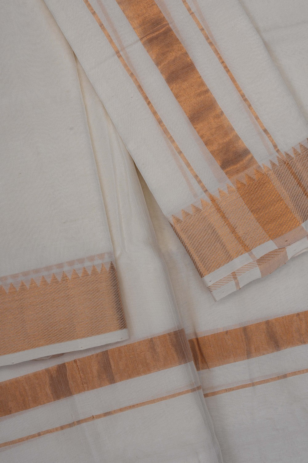 Image of Mangalgiri Silk White Dhoti With Kanduva (8 X 4)
