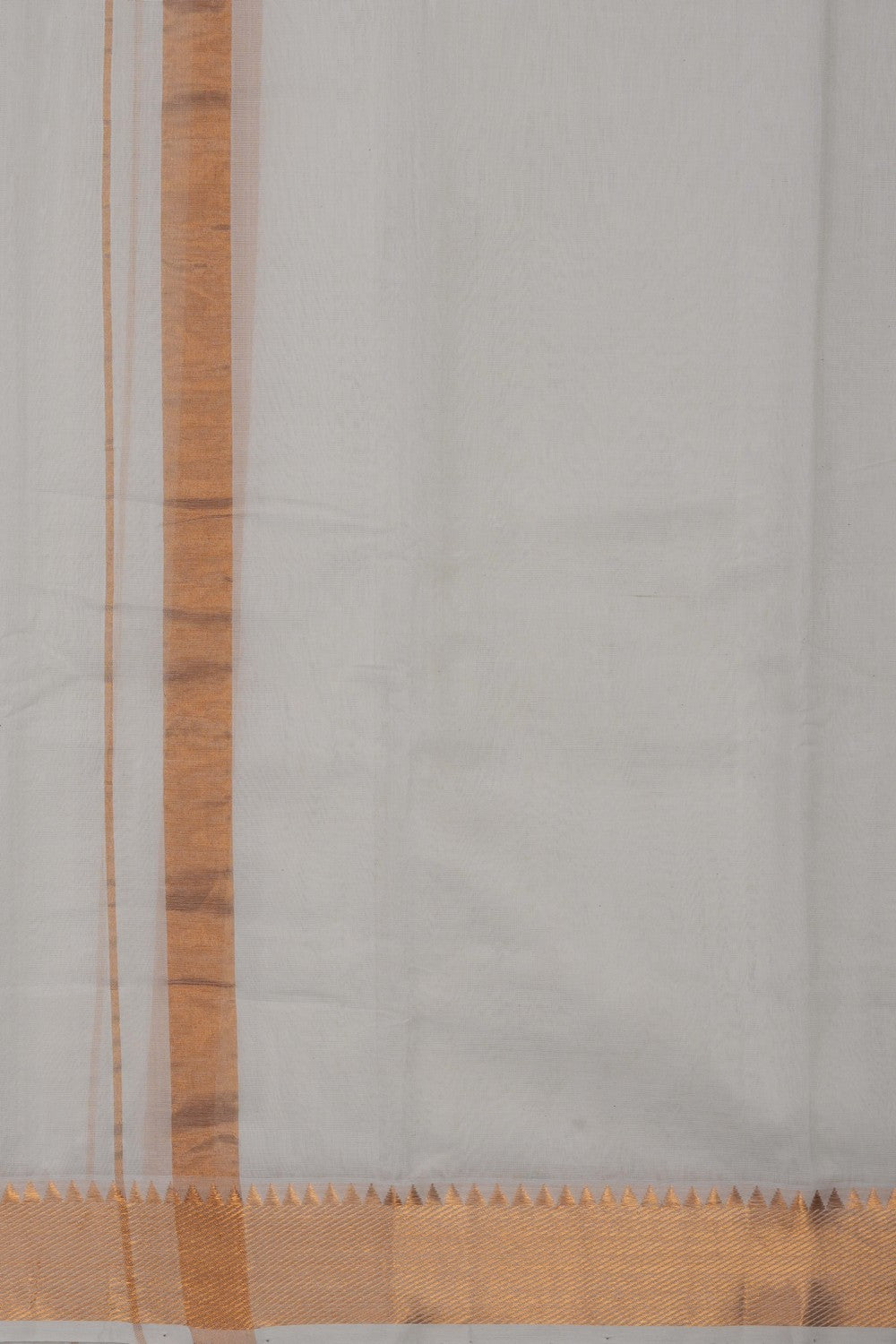 Image of Mangalgiri Silk White Dhoti With Kanduva (8 X 4)
