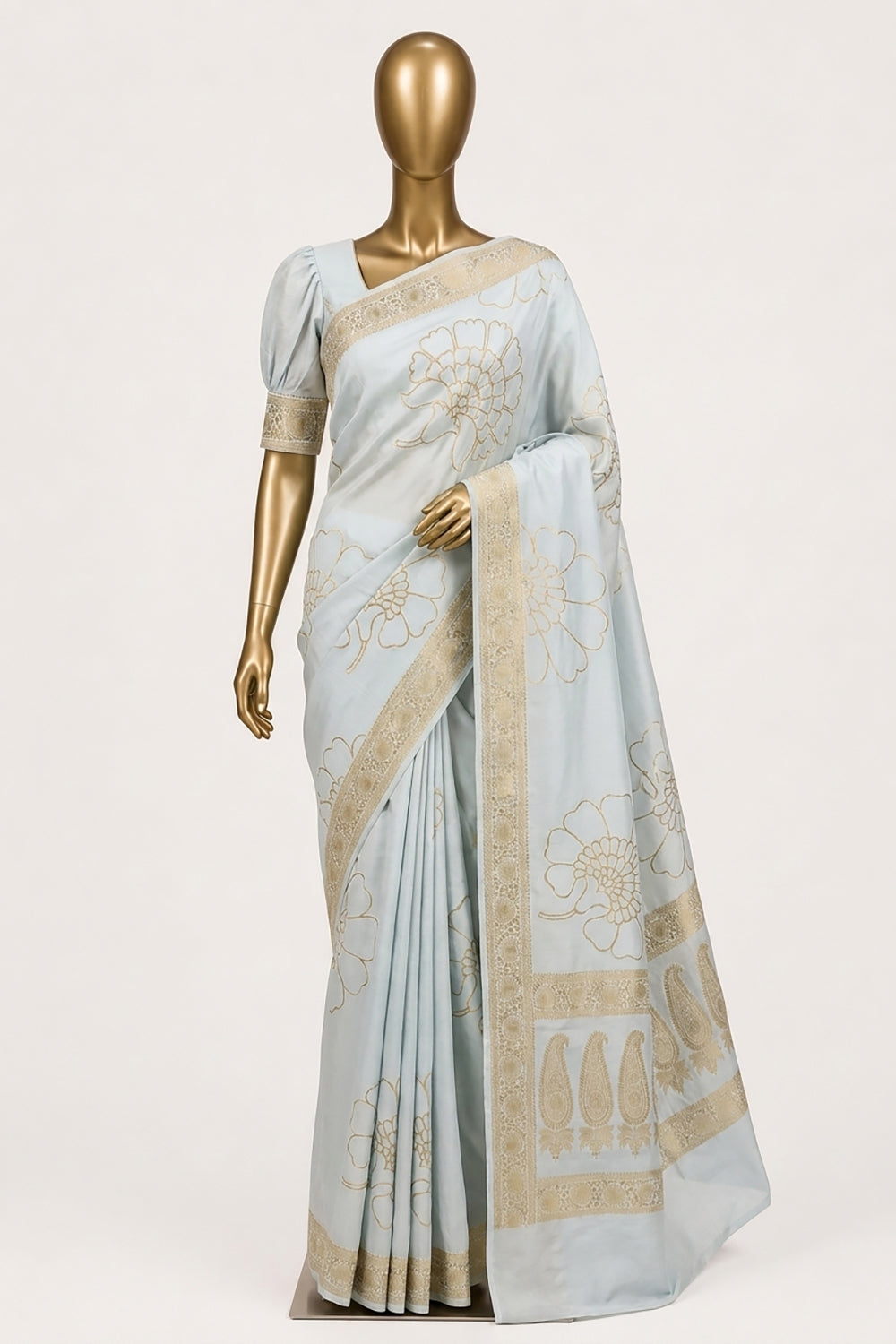 Image of Off-White Embroidery Saree