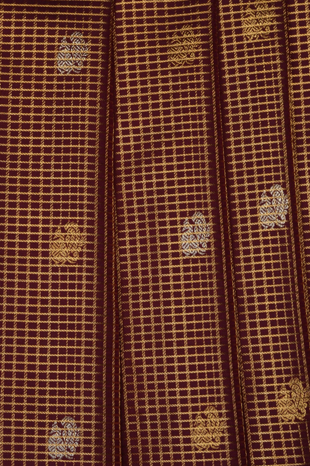 Image of Maroon Kanchipattu Kattam Saree