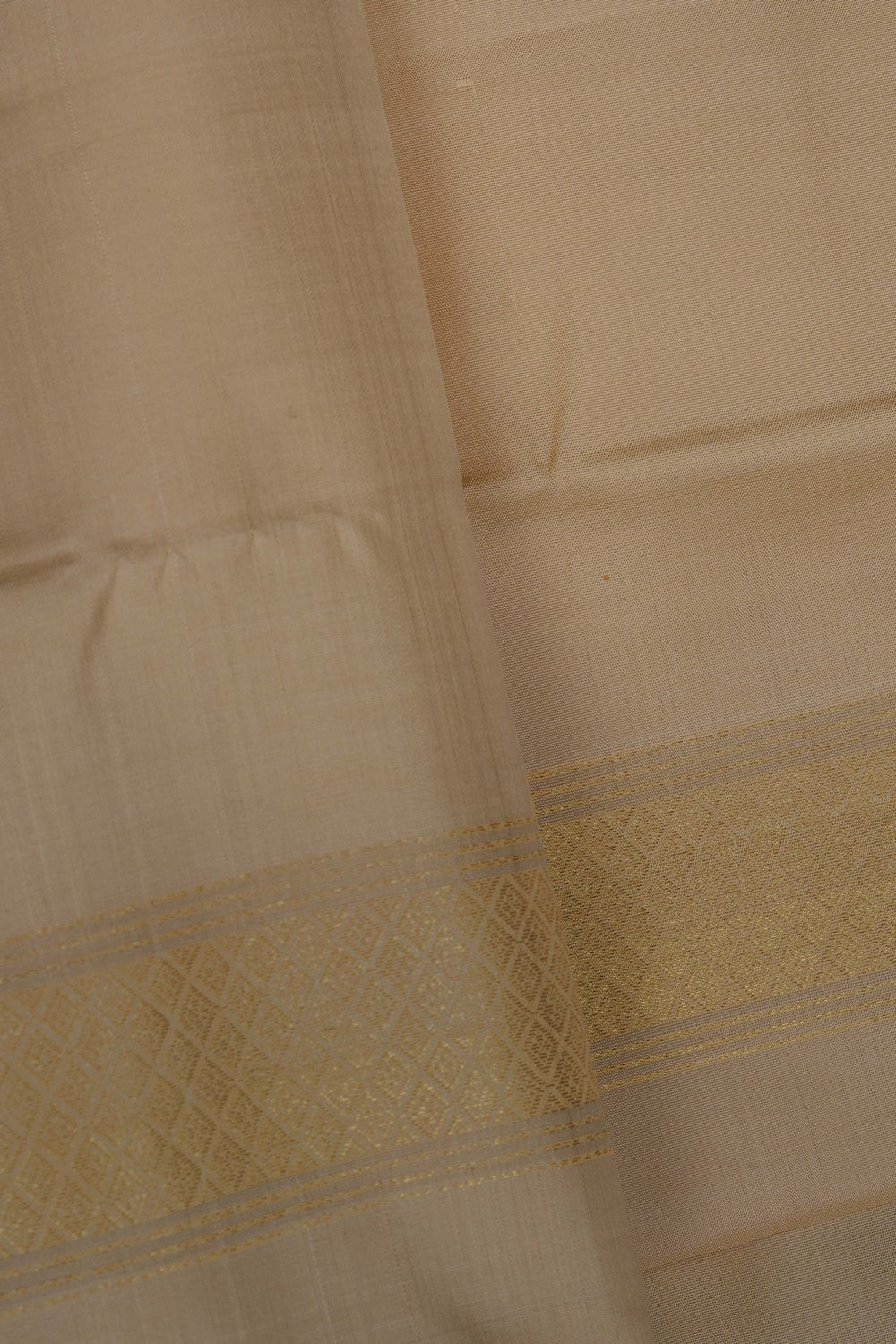 Image of Kanchi Silk Dhoti With Kanduva (8 X 4) 3 PCS Set