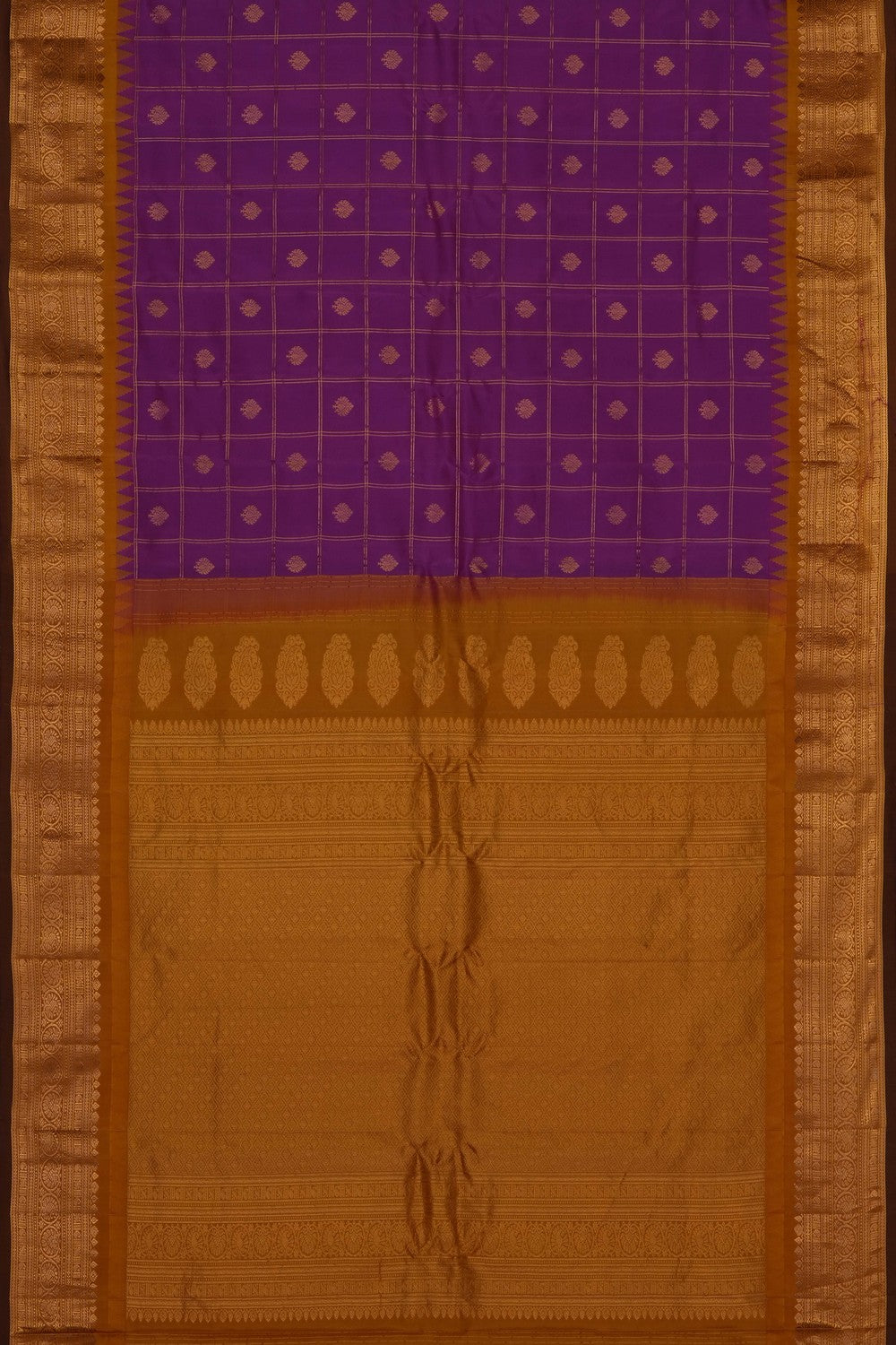 Image of Magenta Gadwal Silk Kattam Saree