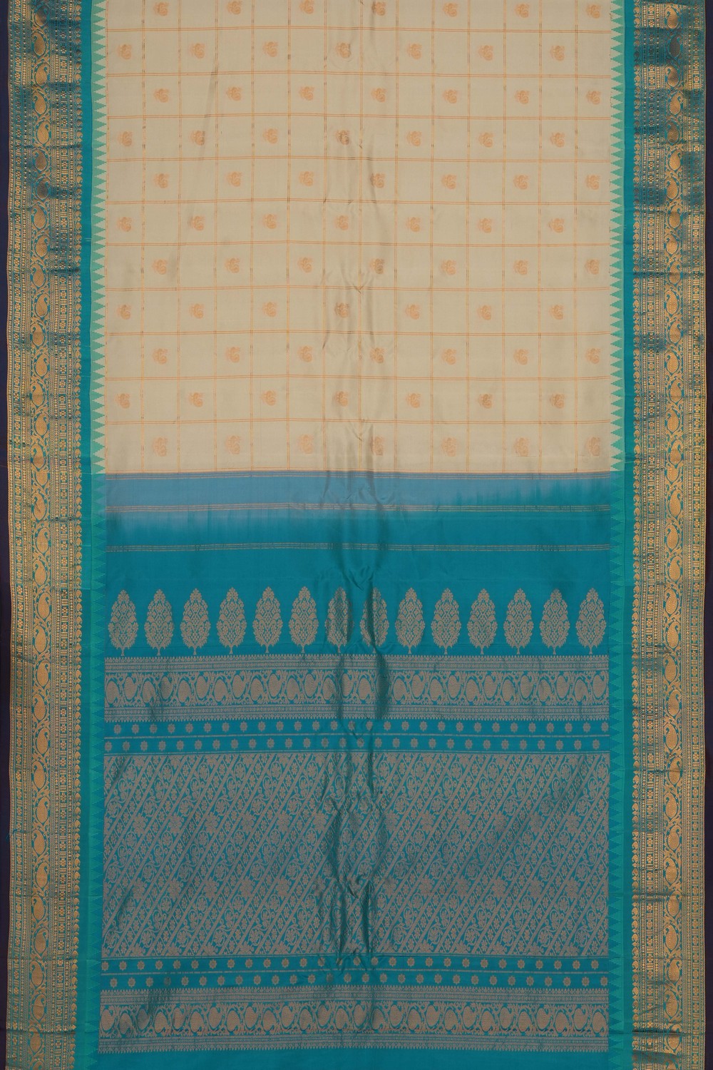 Image of Ivory Off-white Gadwal Silk Kattam Saree