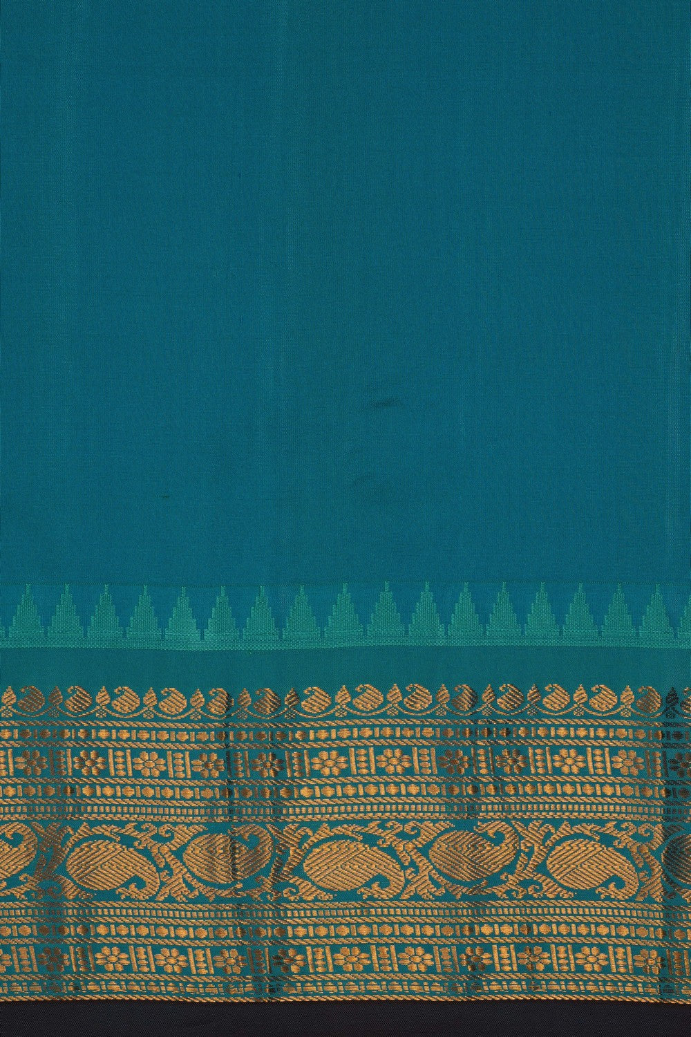 Image of Ivory Off-white Gadwal Silk Kattam Saree