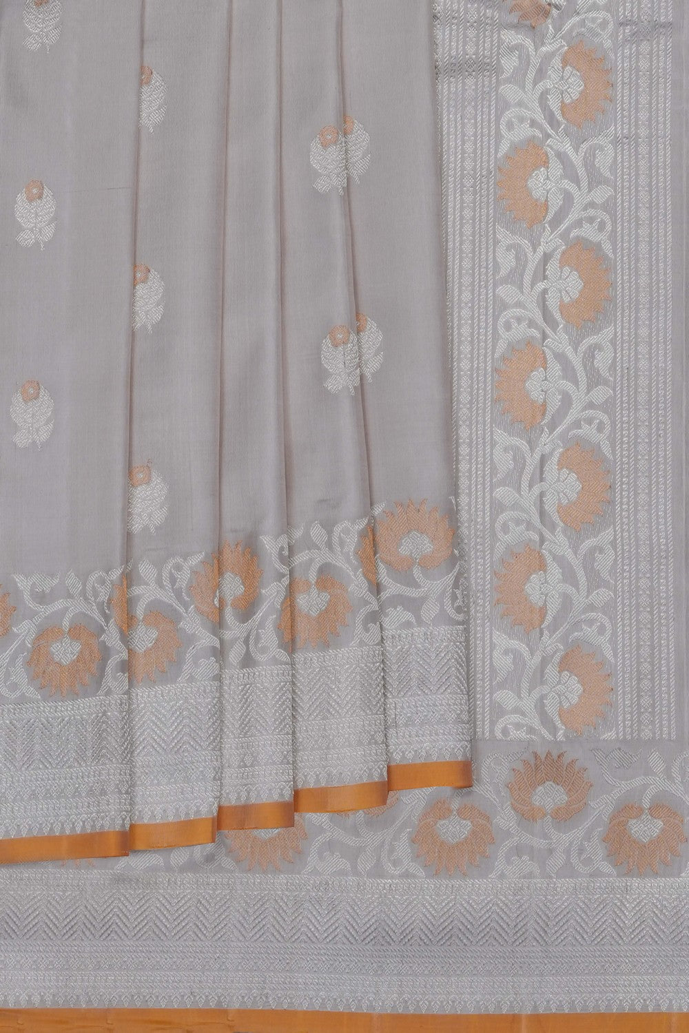 Image of Off-White Gadwal Silk Saree