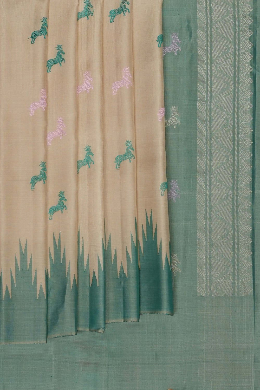 Image of Beige Gadwal Silk Saree