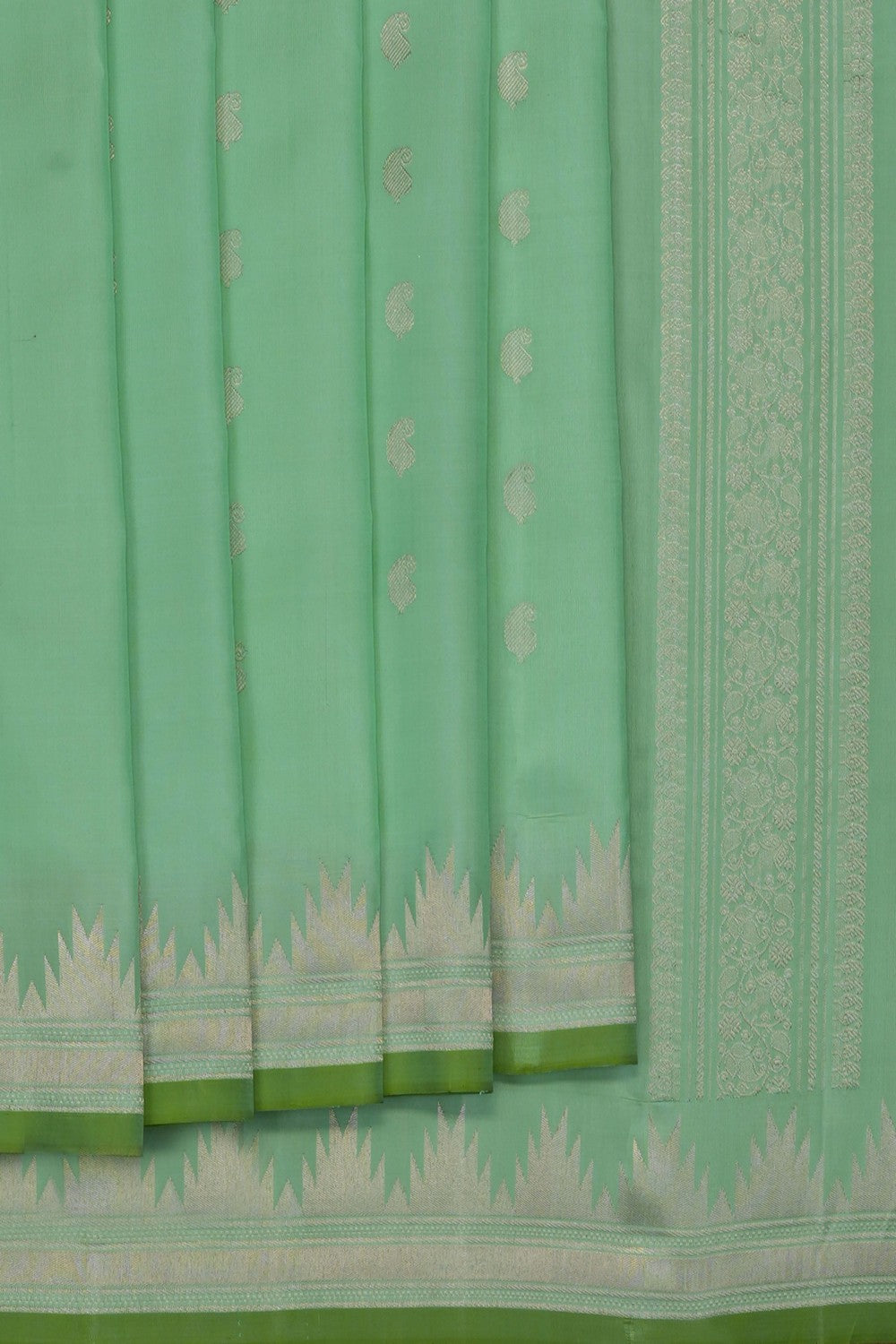 Image of Pastel green Gadwal Silk Saree