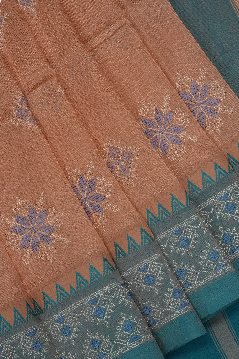 Image of Kasuti Embroidery Mangalgiri Silk Saree