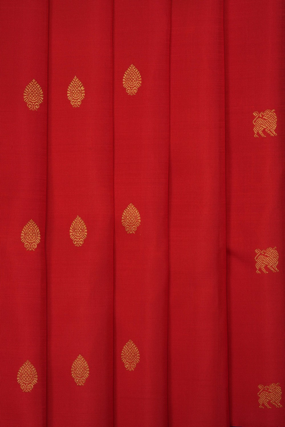 Image of Red Arani Silk Saree