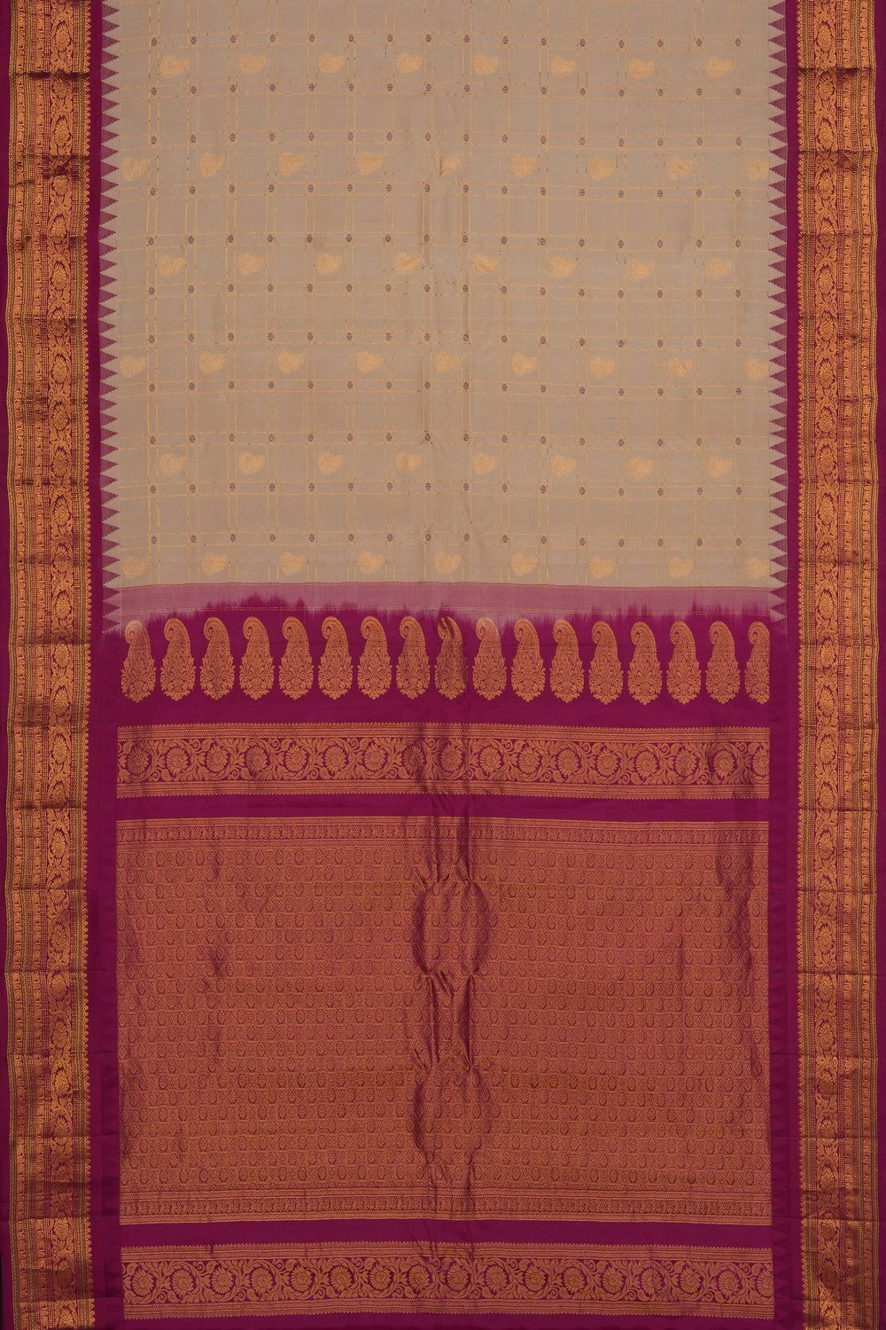 Image of Off-White Gadwal Silk Kattam Saree