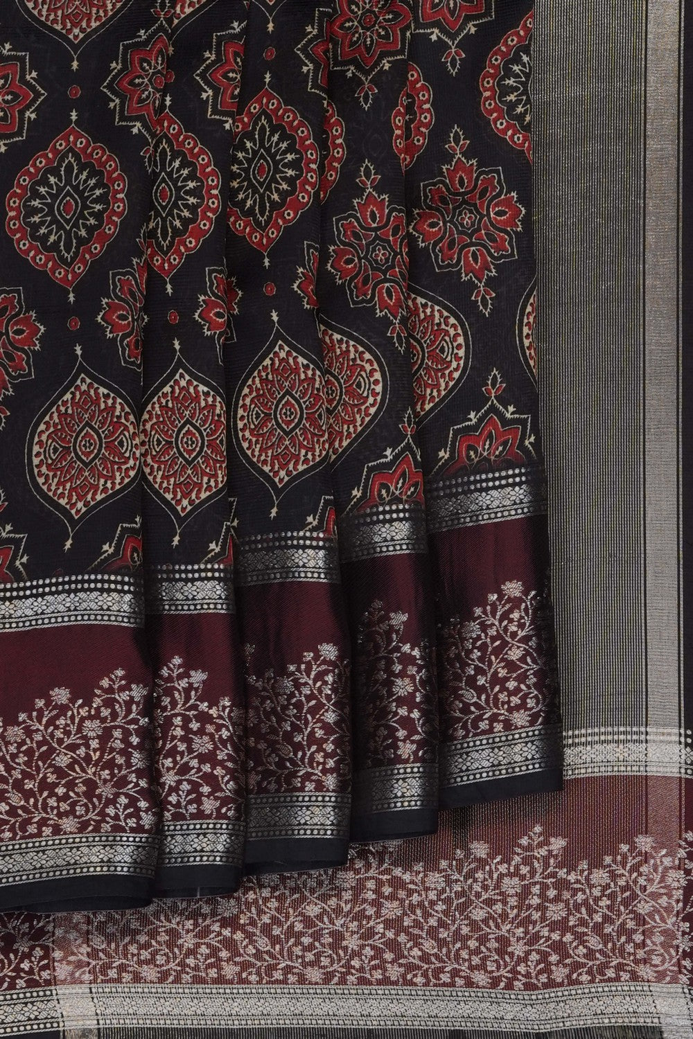 Image of black-printed-silk-saree-p-18940706