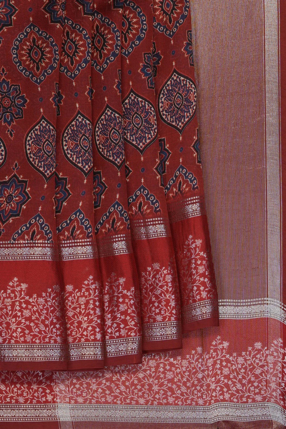 Image of red-printed-silk-saree-p-18940707