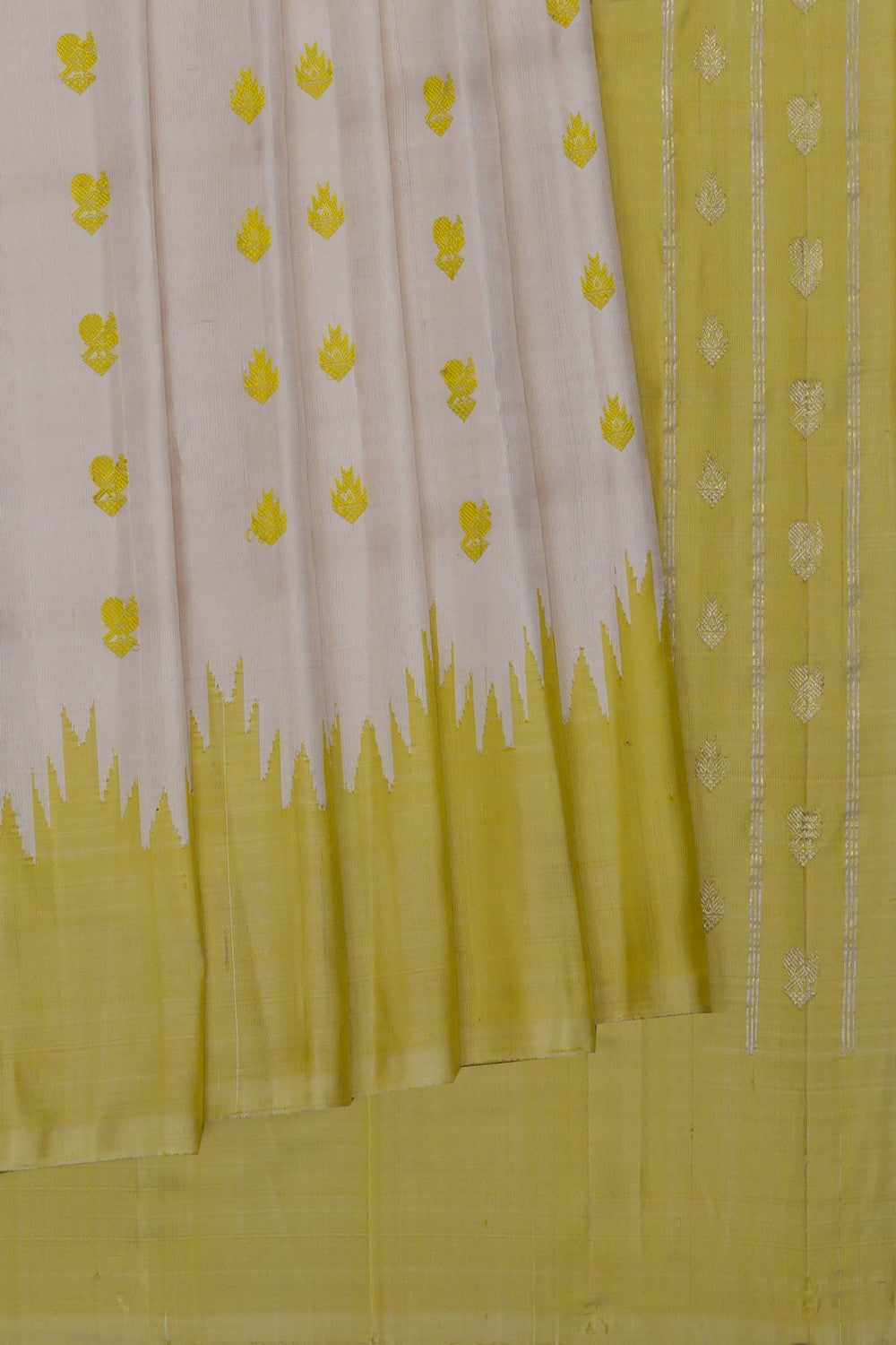 Image of Off-White Gadwal Silk Saree