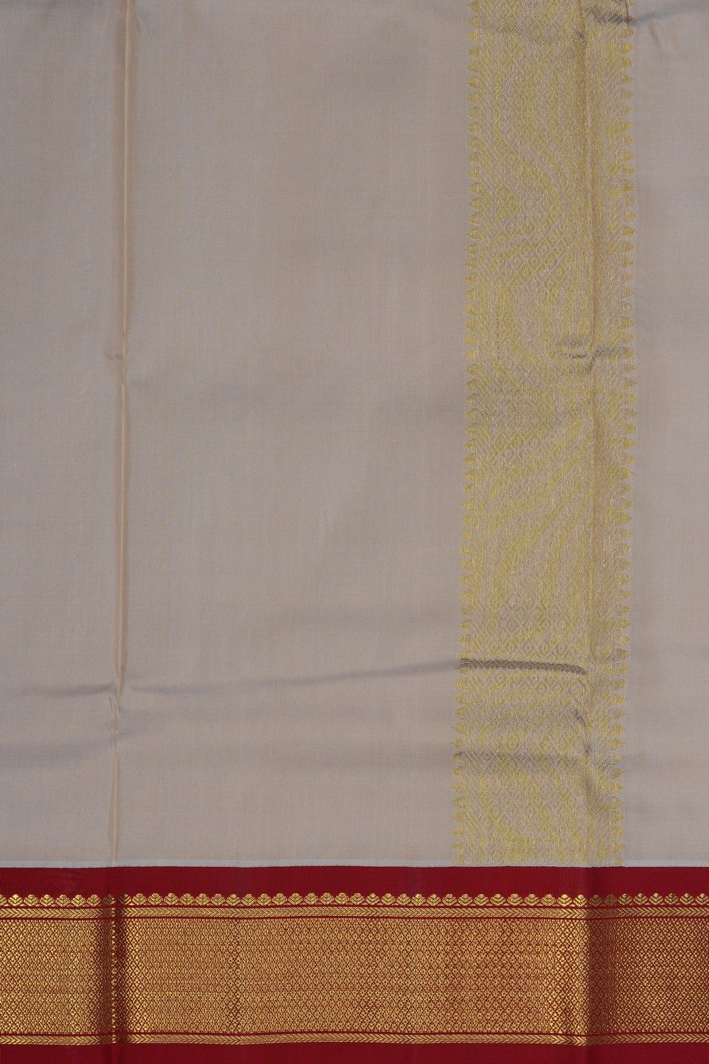 Image of Kanchi Silk Dhoti With Kanduva (8 X 4) 2 PCS Set